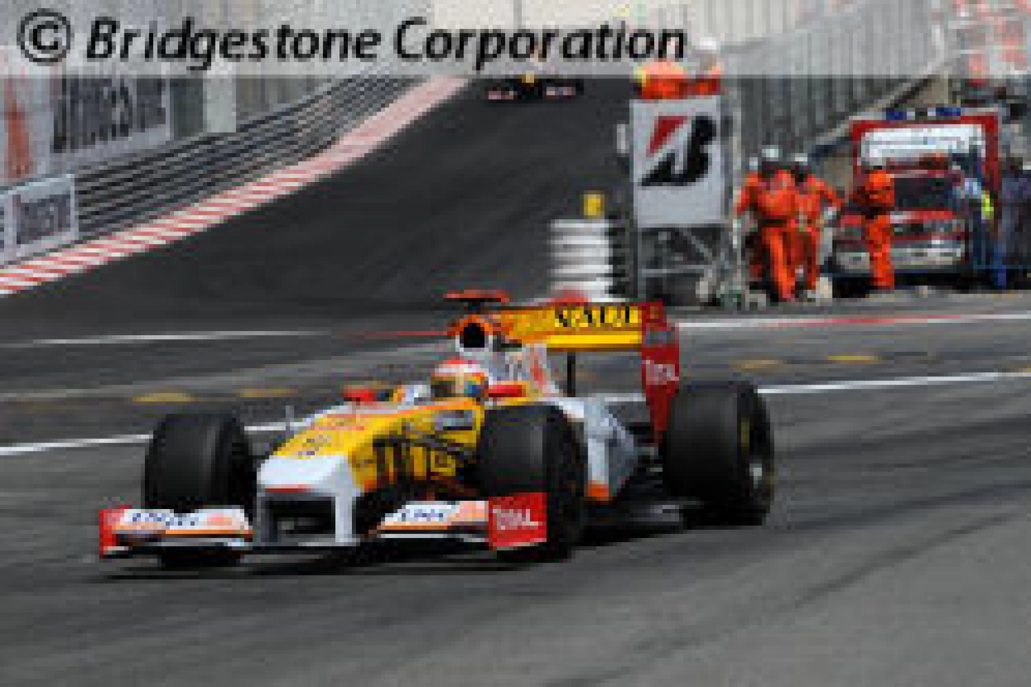 Saturday: Renault is not where performance would want it to be