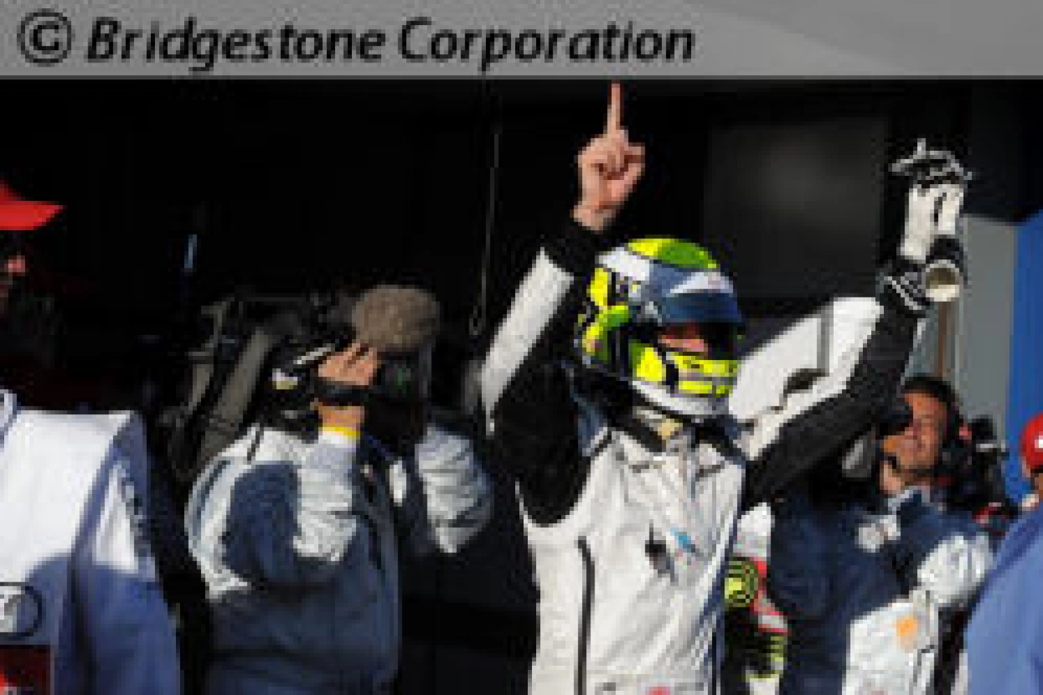 Report – Brawn GP experiences a historic day in F1