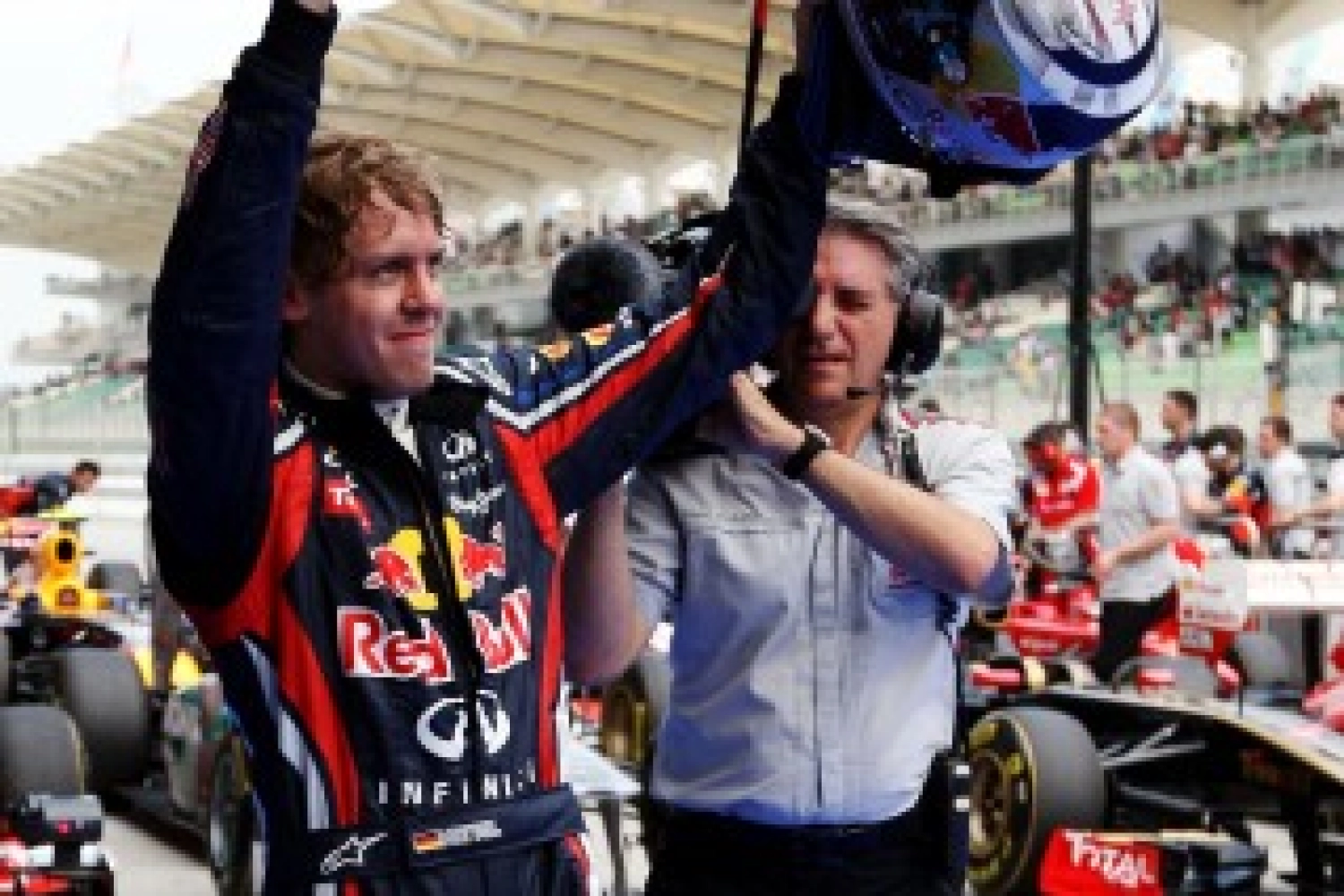 Malaysian GP – Race: Vettel in the lead, Button and Heidfeld on the podium