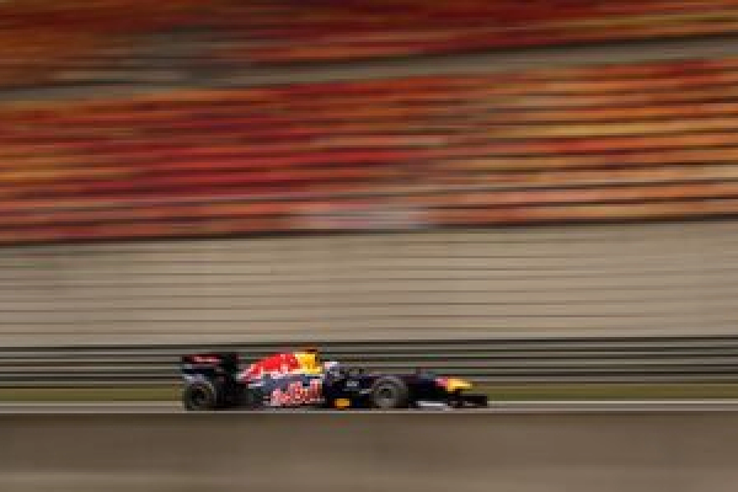 Friday: Red Bull at ease on the Nürburgring