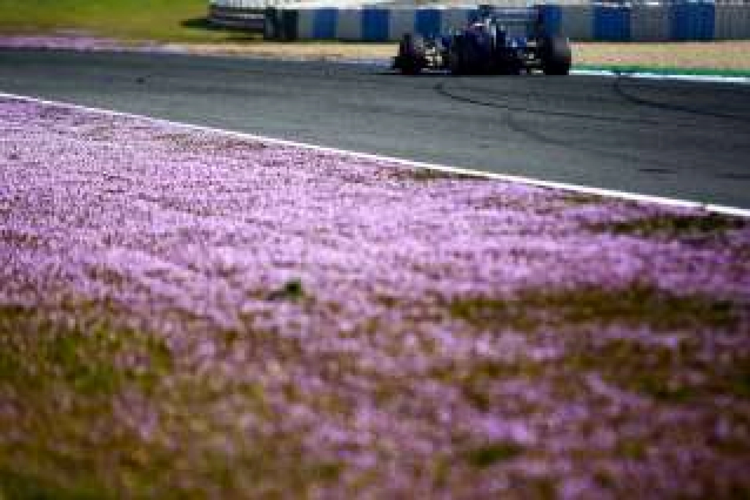 Valtteri Bottas in aerodynamic testing for Williams