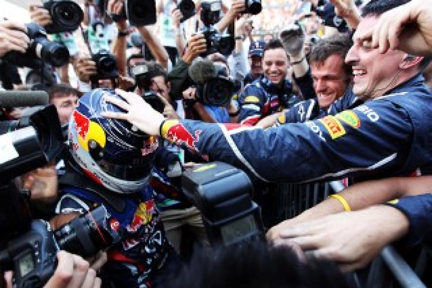 Sunday: Red Bull realizes their work in Japan… Vettel the title!