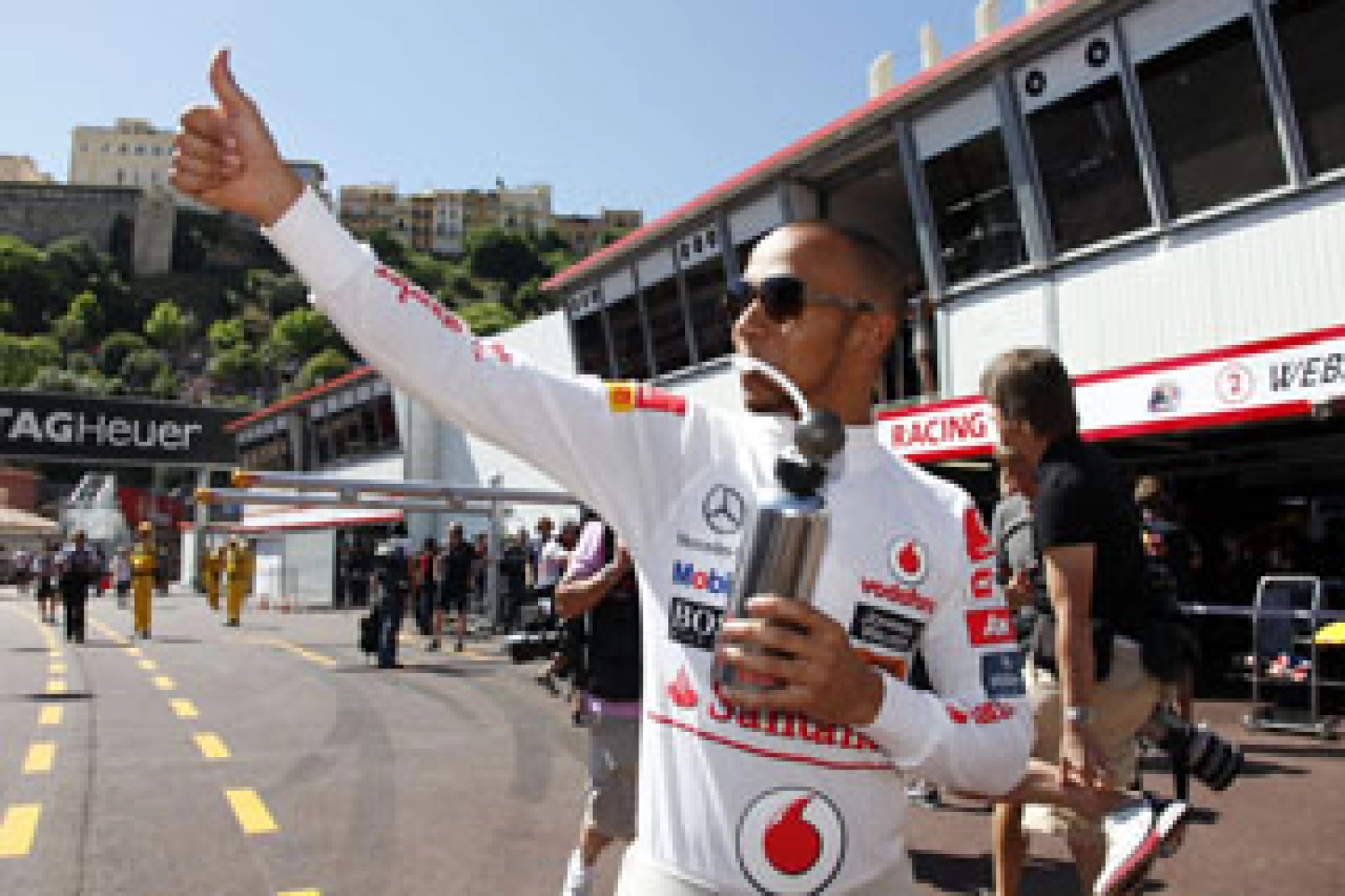 Lewis Hamilton aims for victory in Brazil