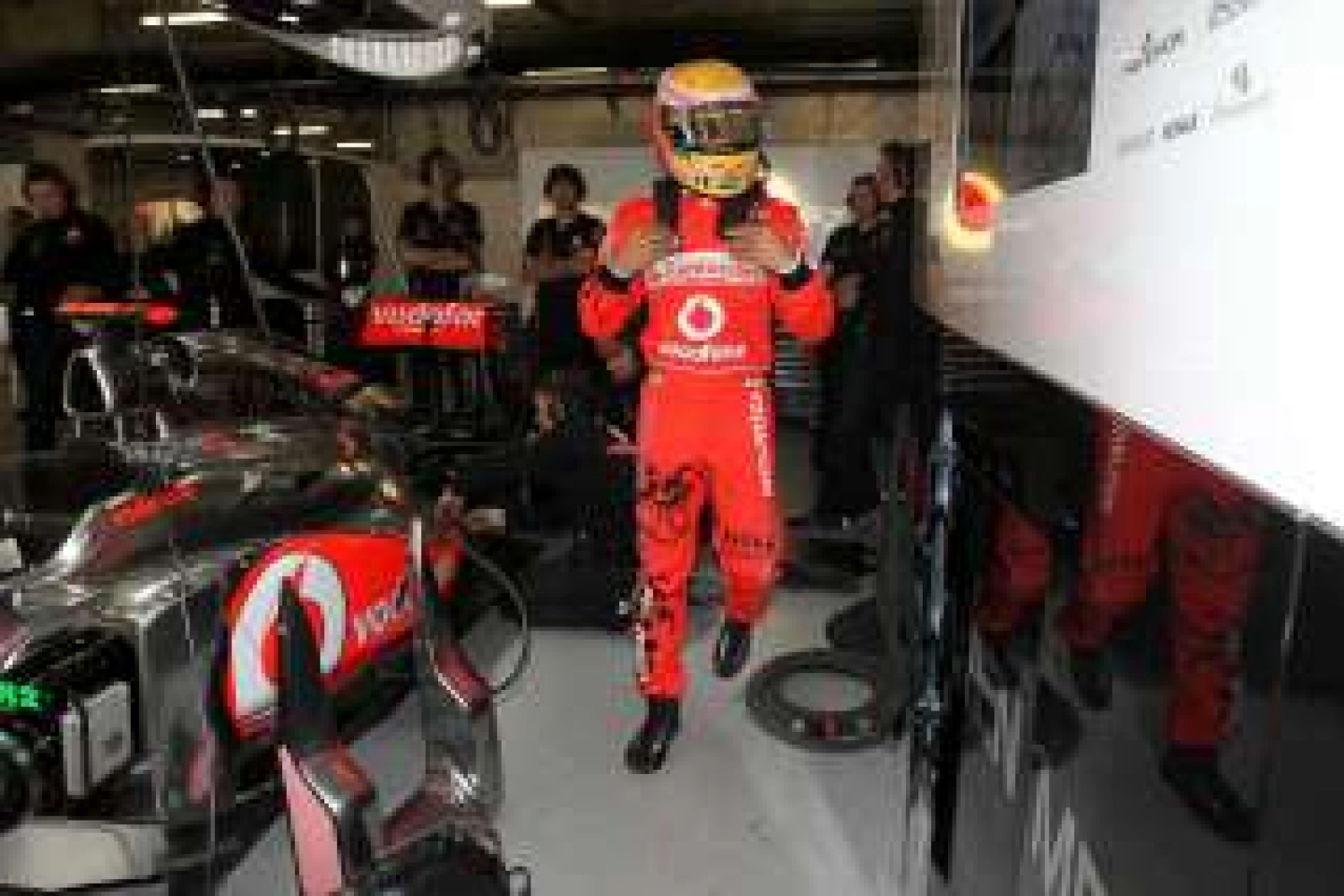 Singapore GP – Free Practice 1: Hamilton ahead of Vettel and Webber