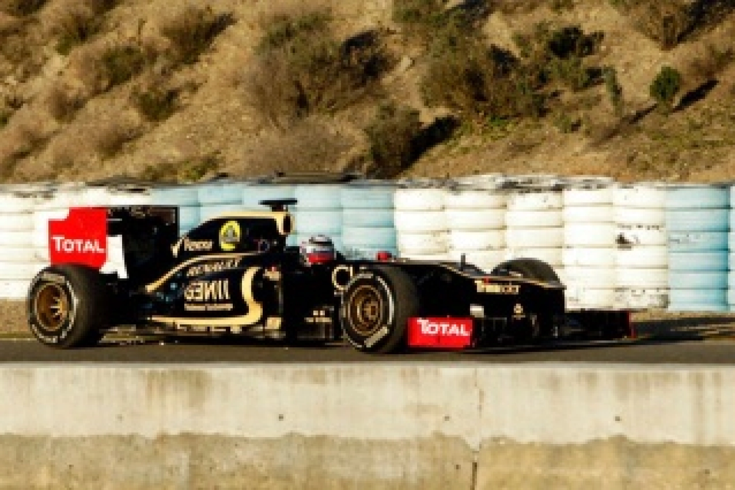 Lotus satisfied with its performance in Jerez
