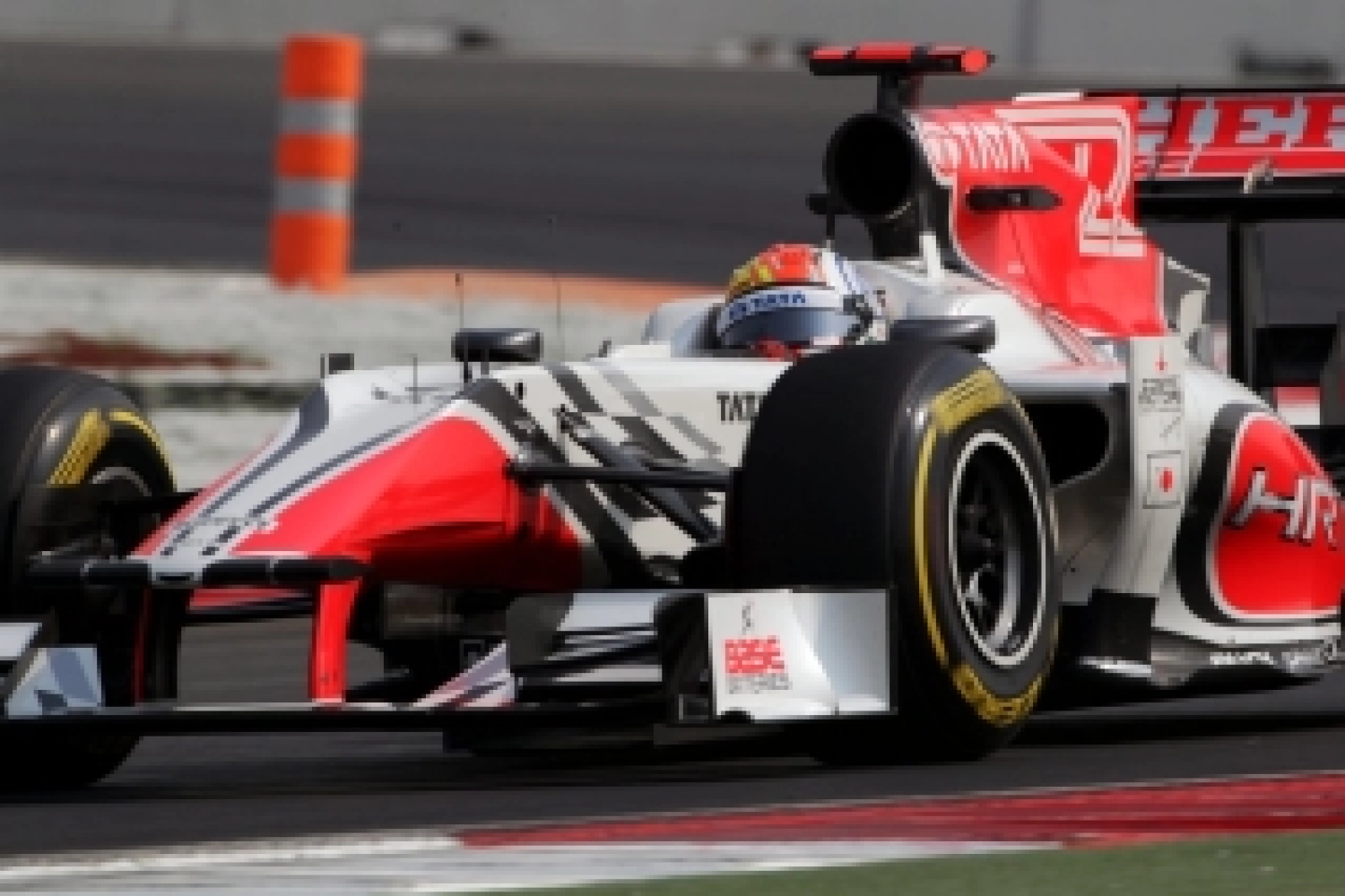 Five-place penalty for Karthikeyan