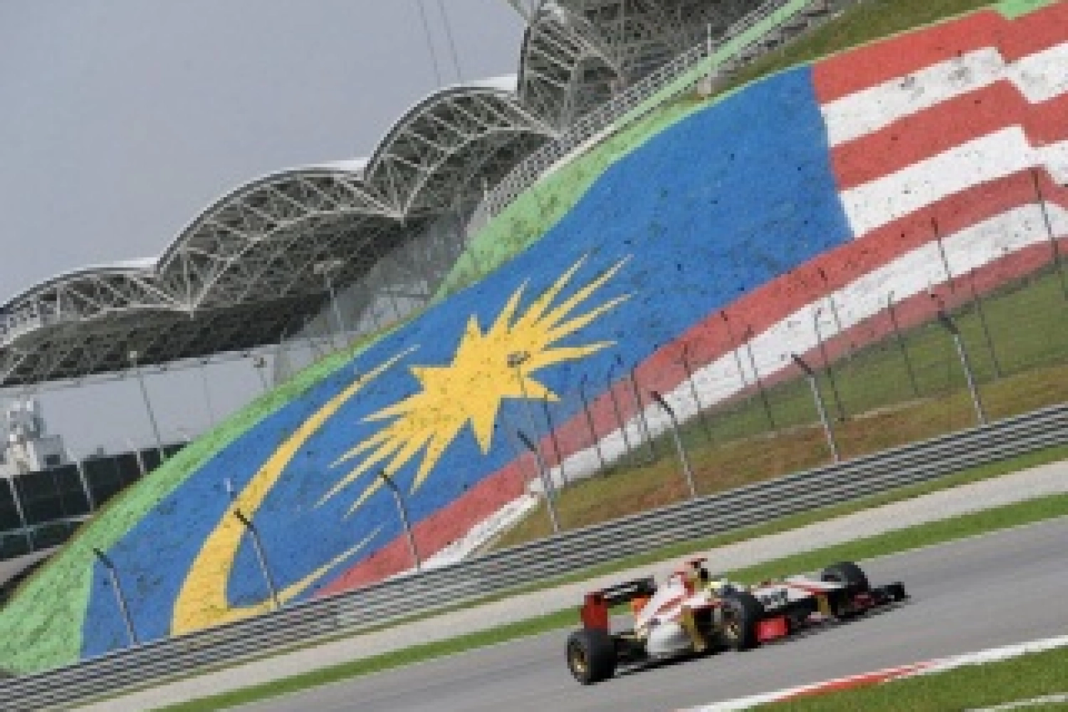 Sunday: both HRT cars at the finish