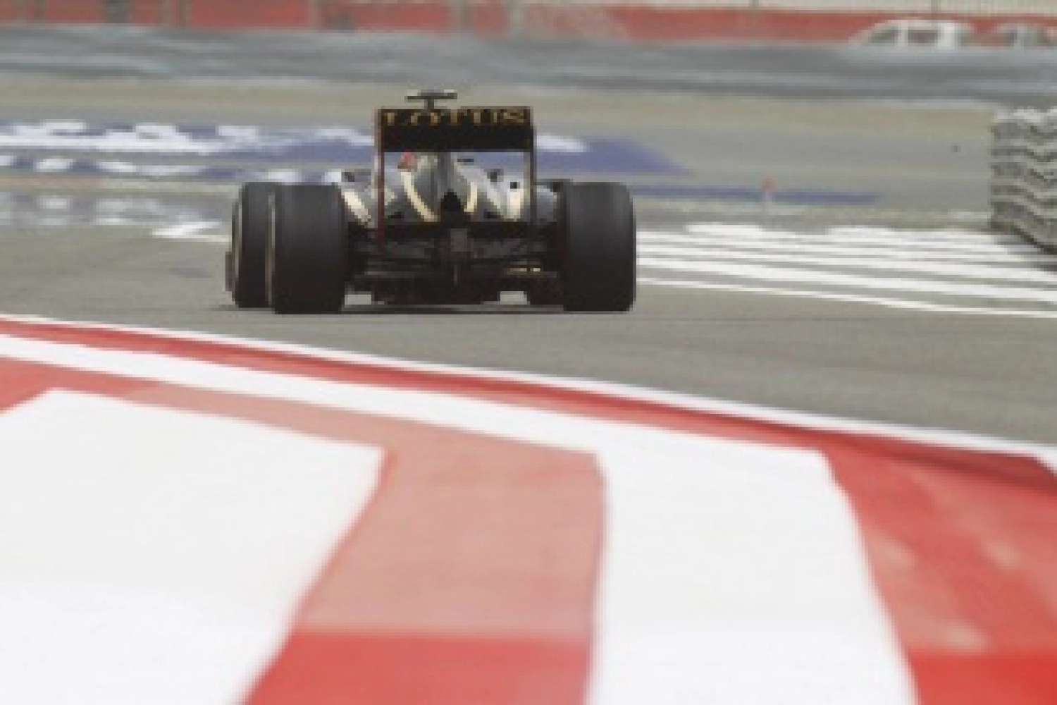Saturday: Grosjean makes it to Q3, Räikkönen falls short in Q2