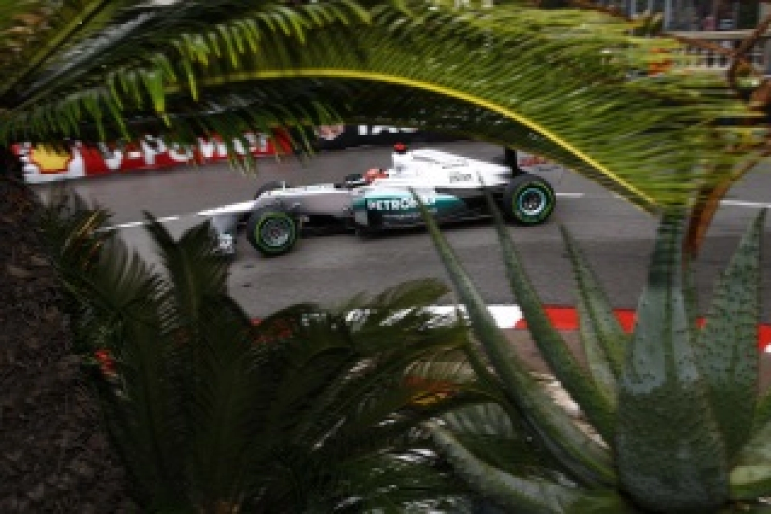 Saturday: An excellent team result for Mercedes