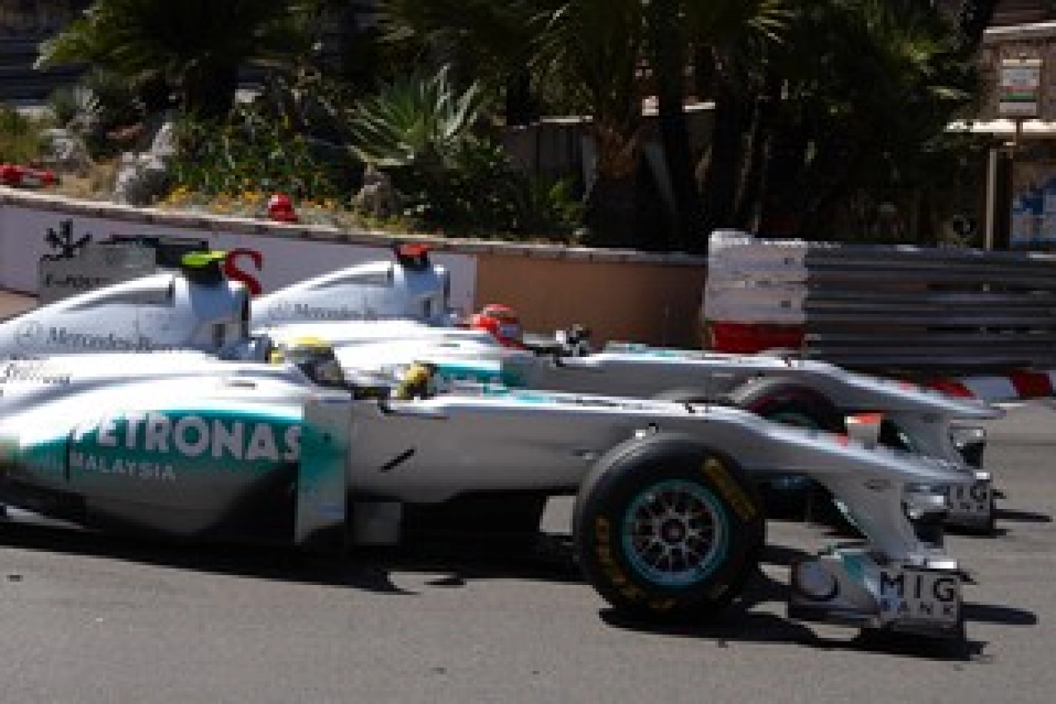 Schumacher champion of the first round