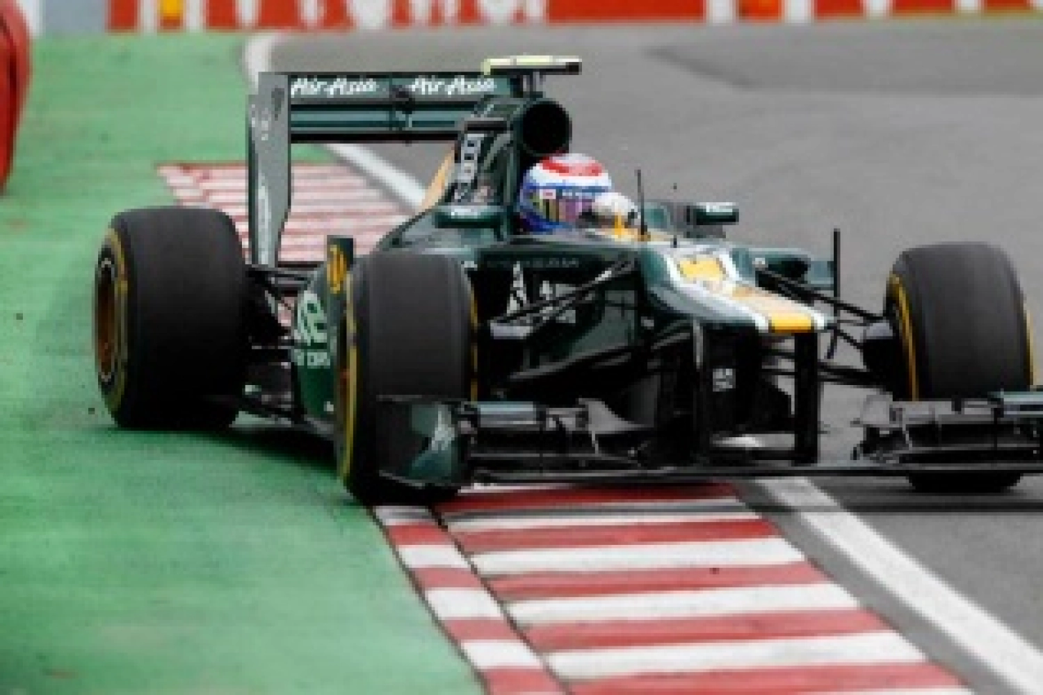 Saturday: the two Caterham drivers outpace a Toro Rosso