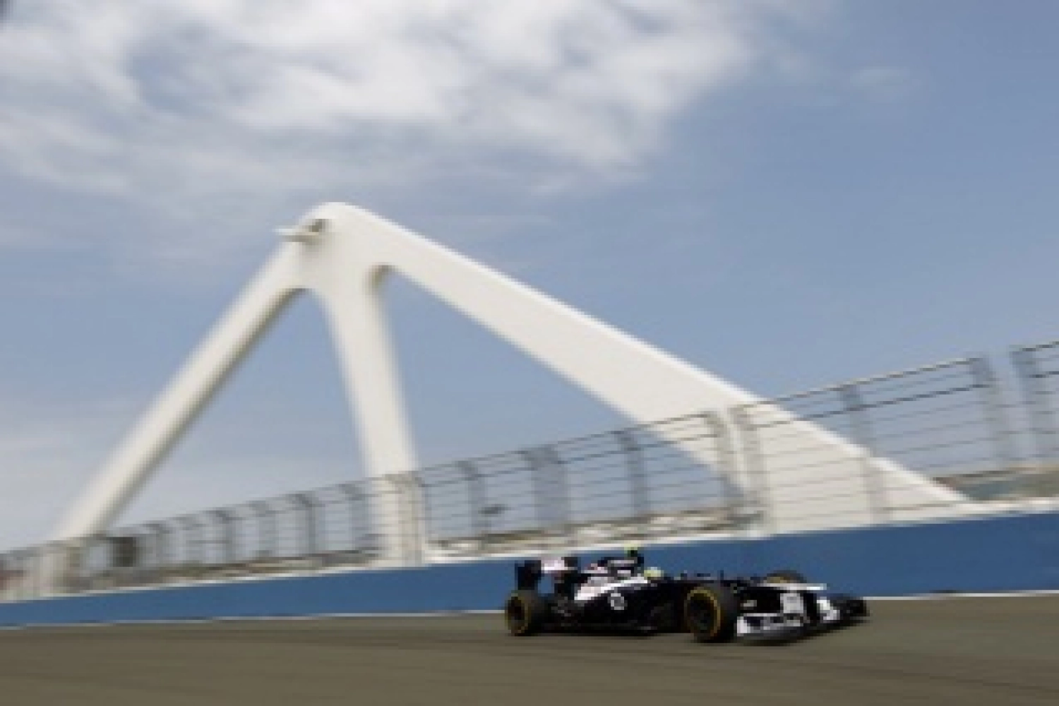 Saturday: Maldonado aims for the podium, Senna for points at Williams