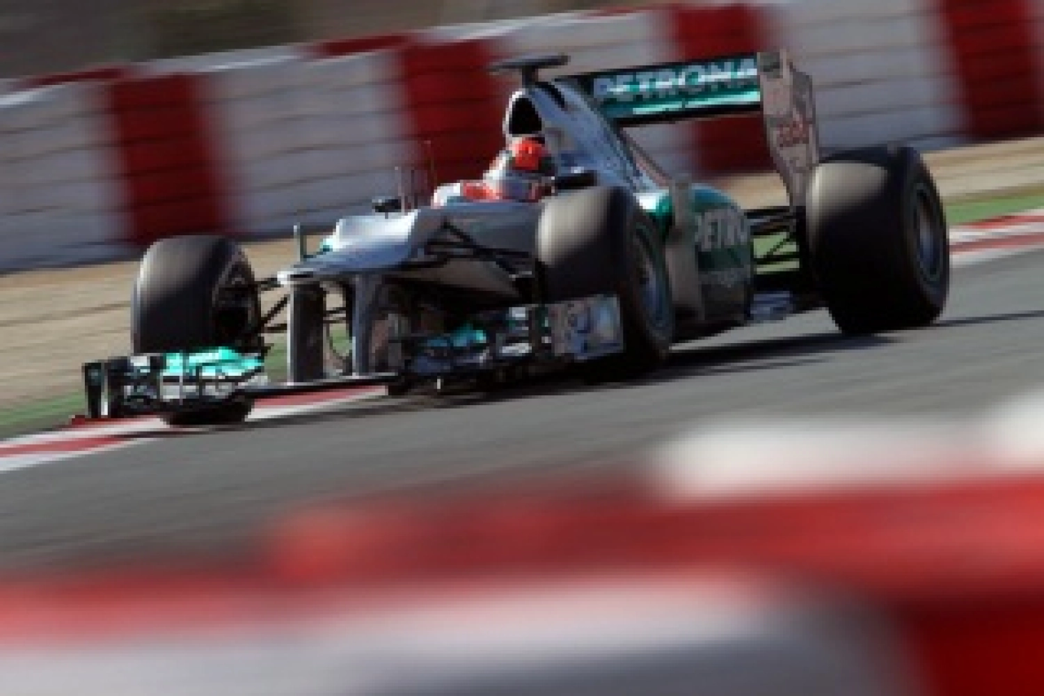 The Mercedes W-Duct is affordable but difficult to copy