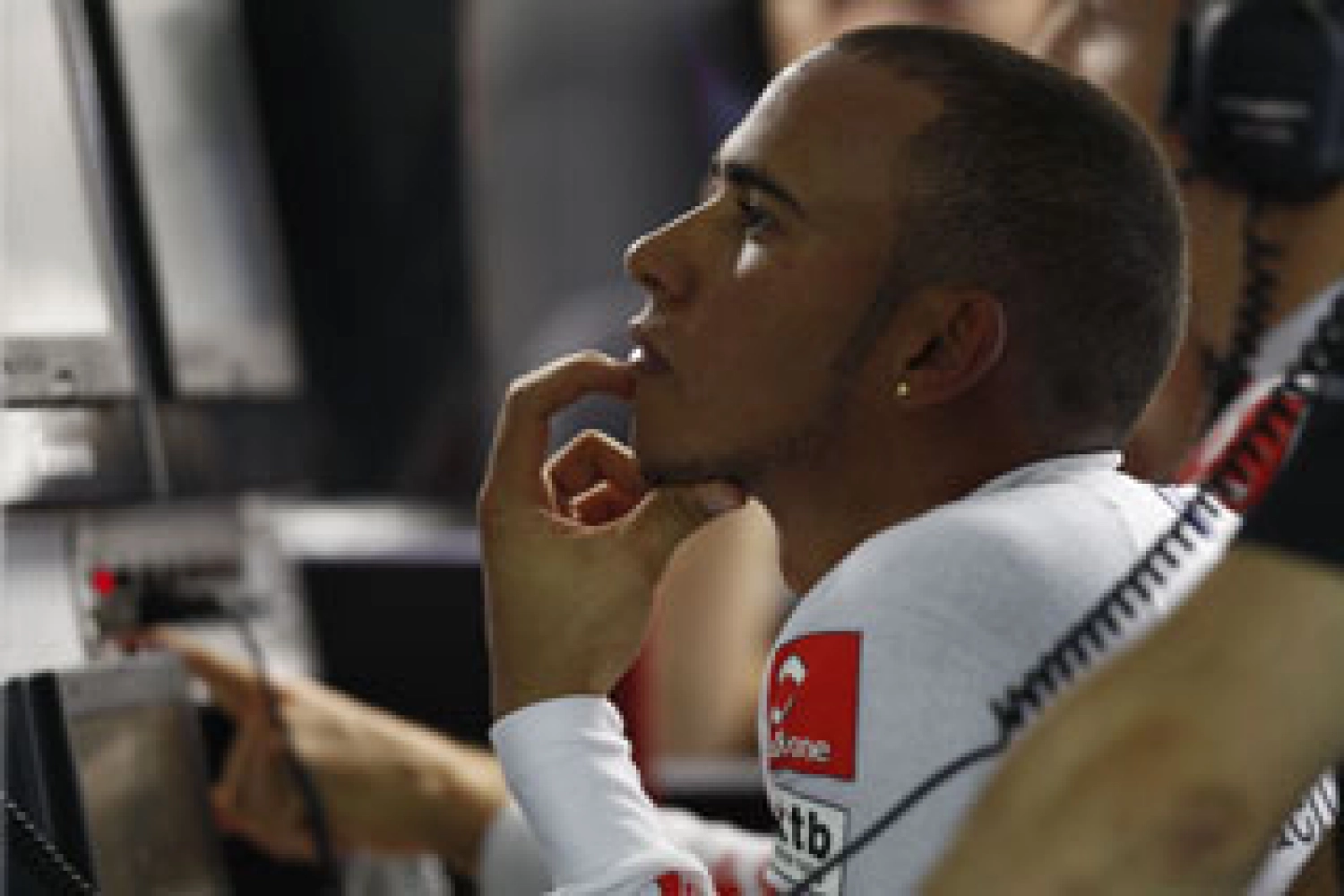 Friday: McLaren in Form, Hamilton Aiming for Pole Position