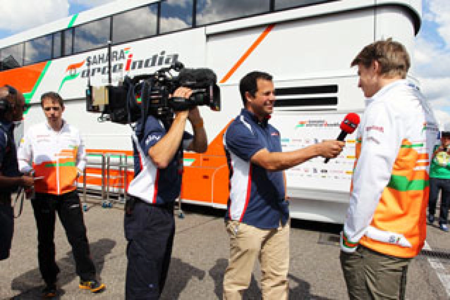 NBC replaces Speed as the broadcaster of the Grand Prix in the United States