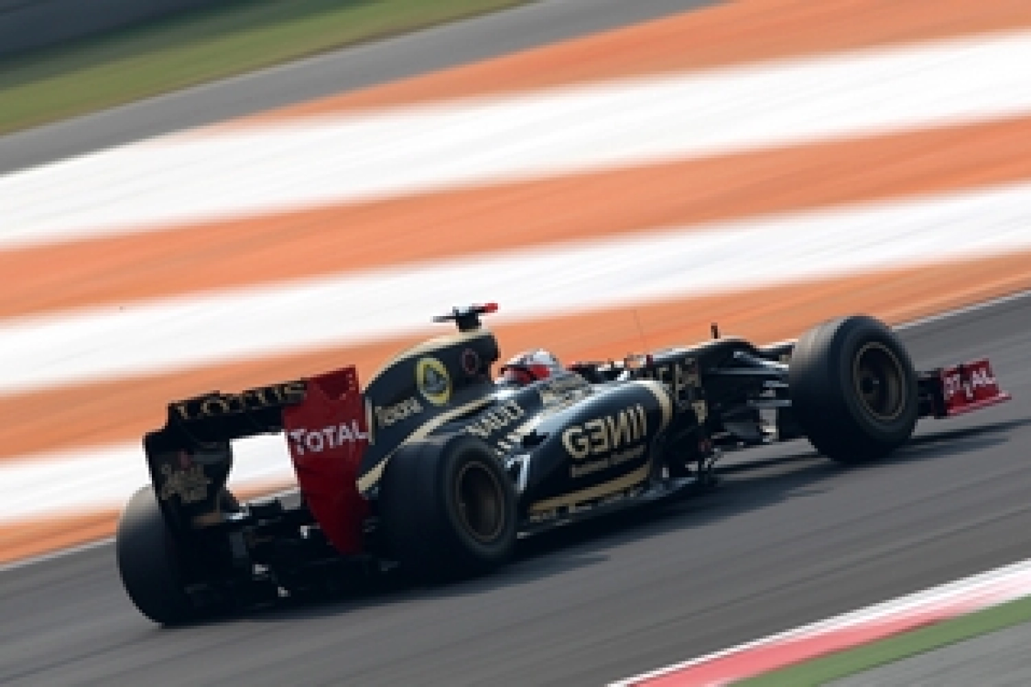 Sunday: Team Lotus frustrated by their lack of top speed