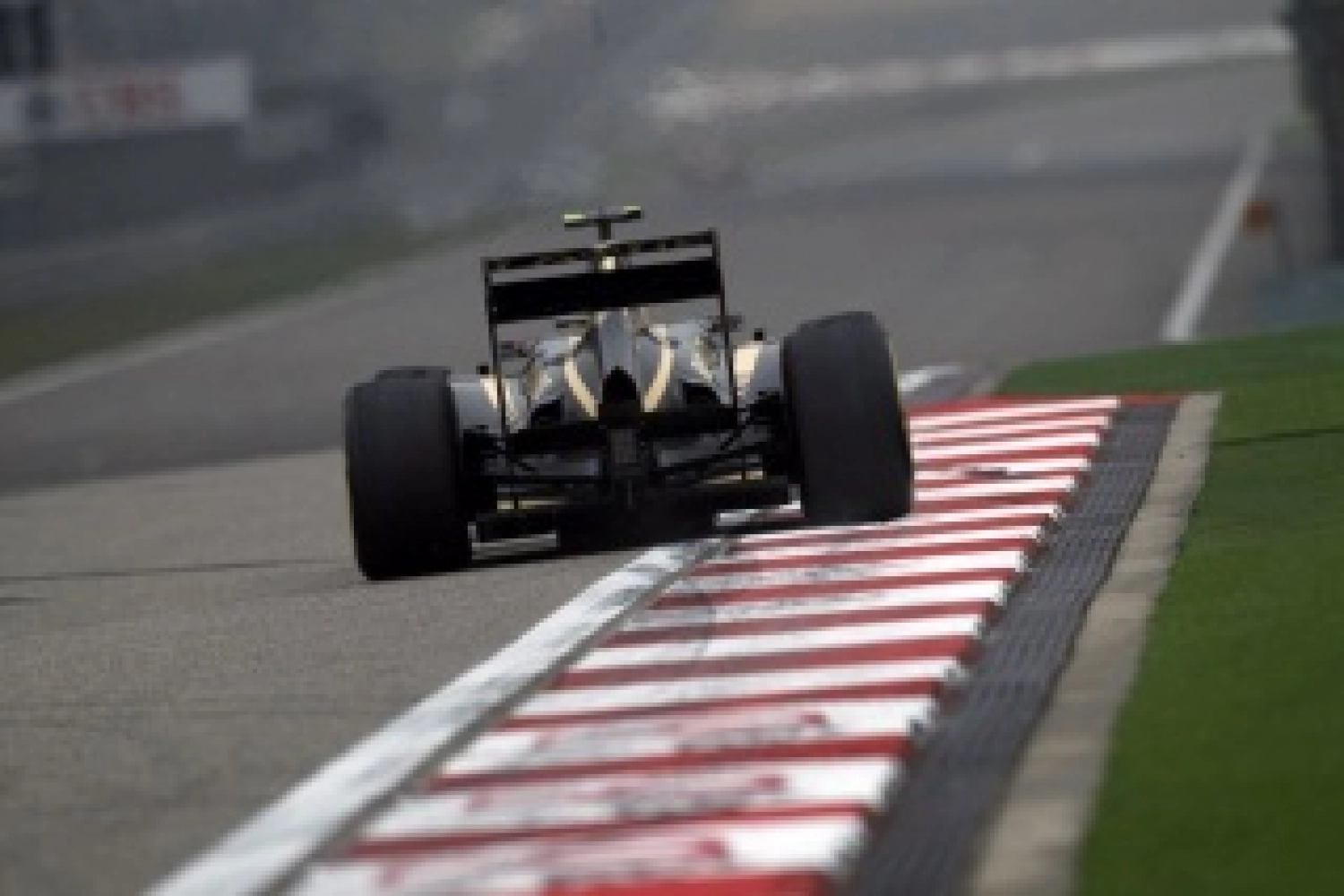 Lotus without its double DRS at Monza