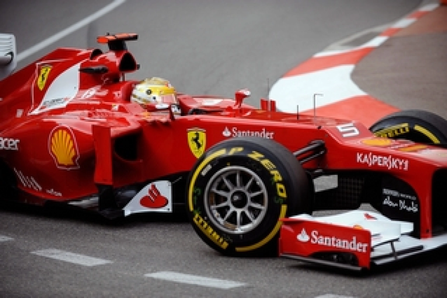 An optional alternative to the “stepped nose” in 2013