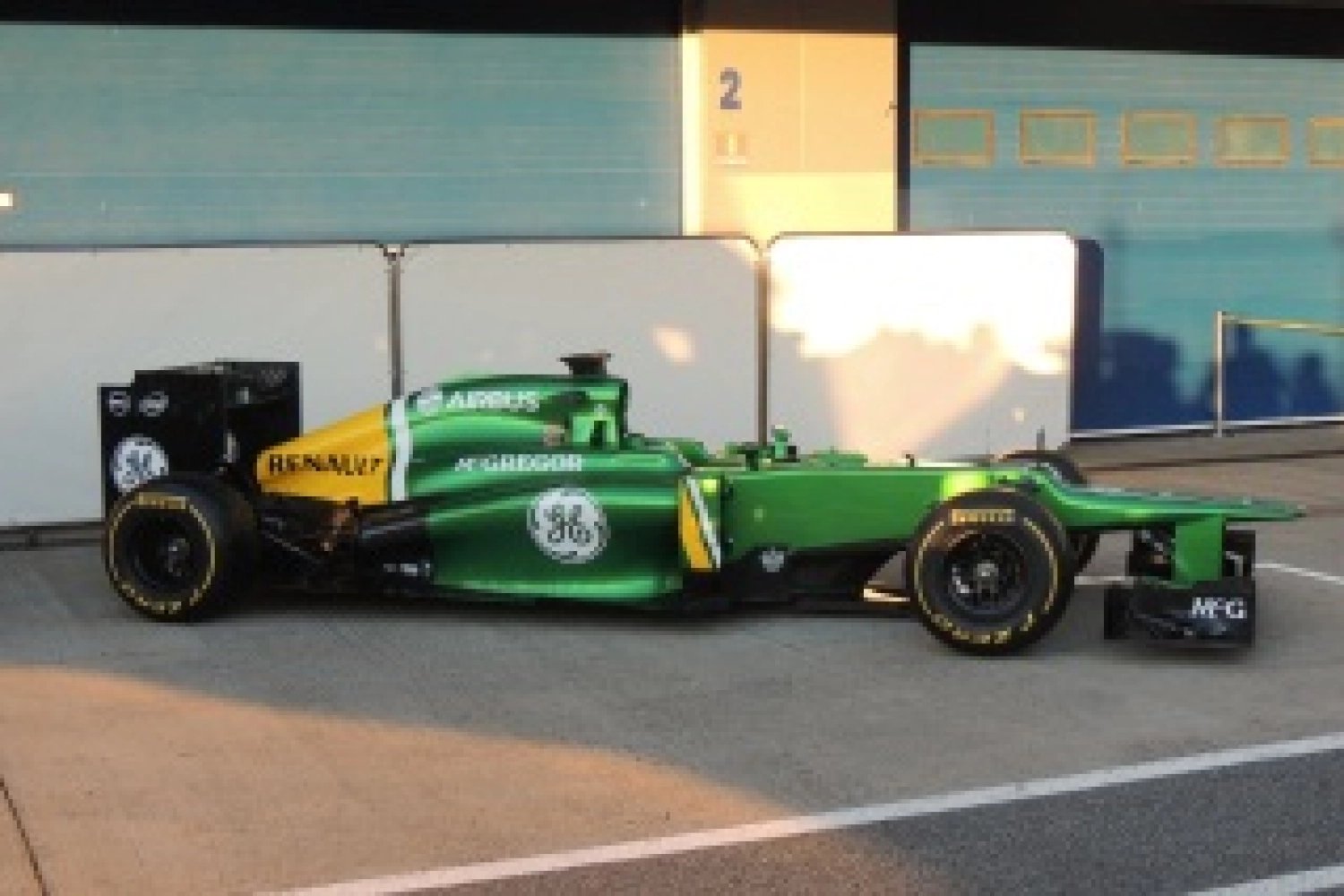 Caterham unveils the CT03