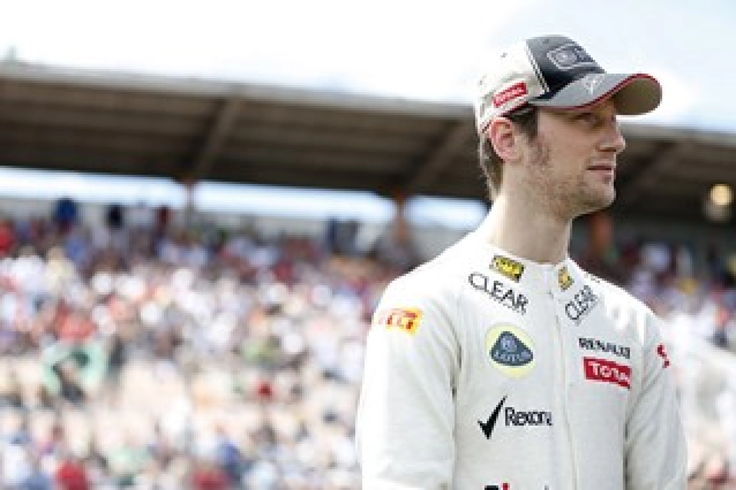 Lotus wants to keep Grosjean for 2013, but still needs to think about it