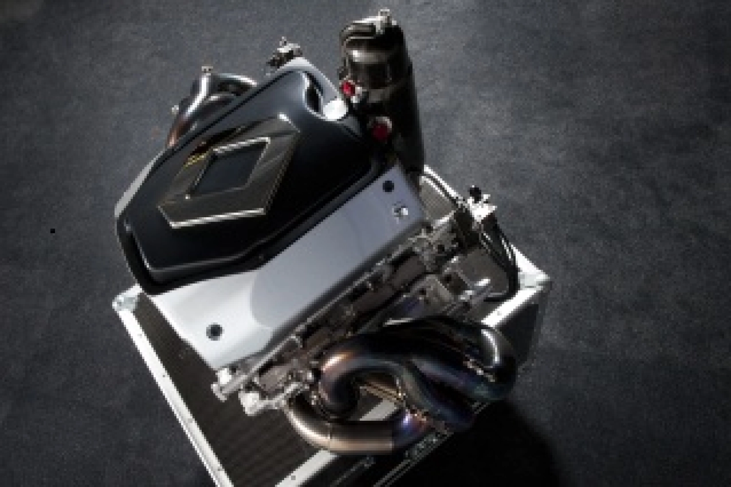 Red Bull uses McLaren alternators for its Renault engine