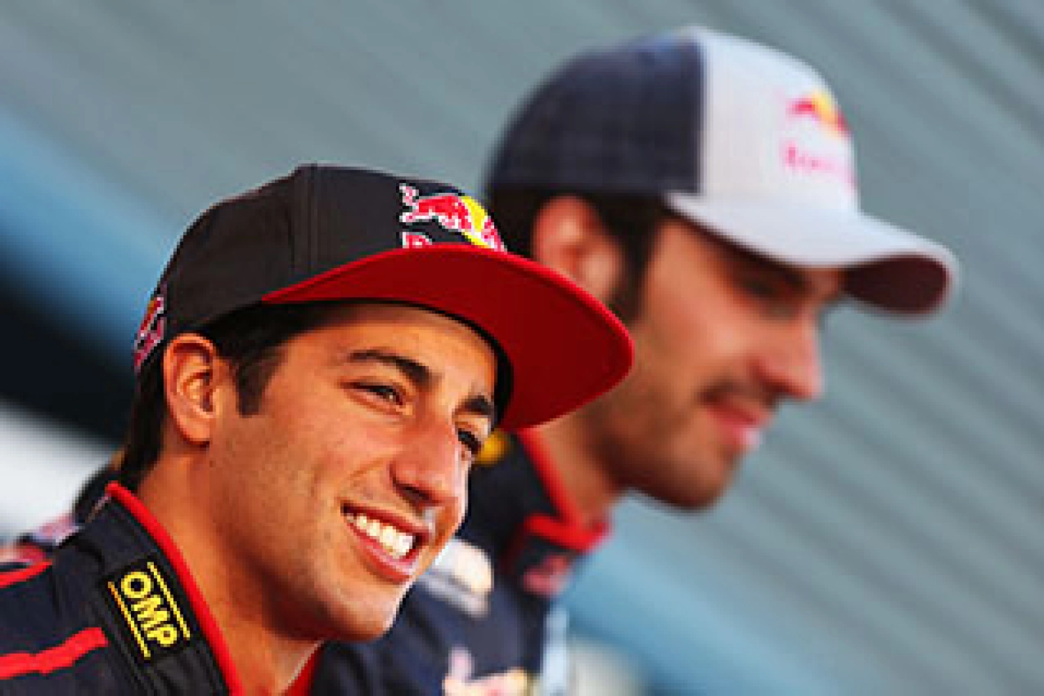 Saturday: Ricciardo places his Toro Rosso in the top 10