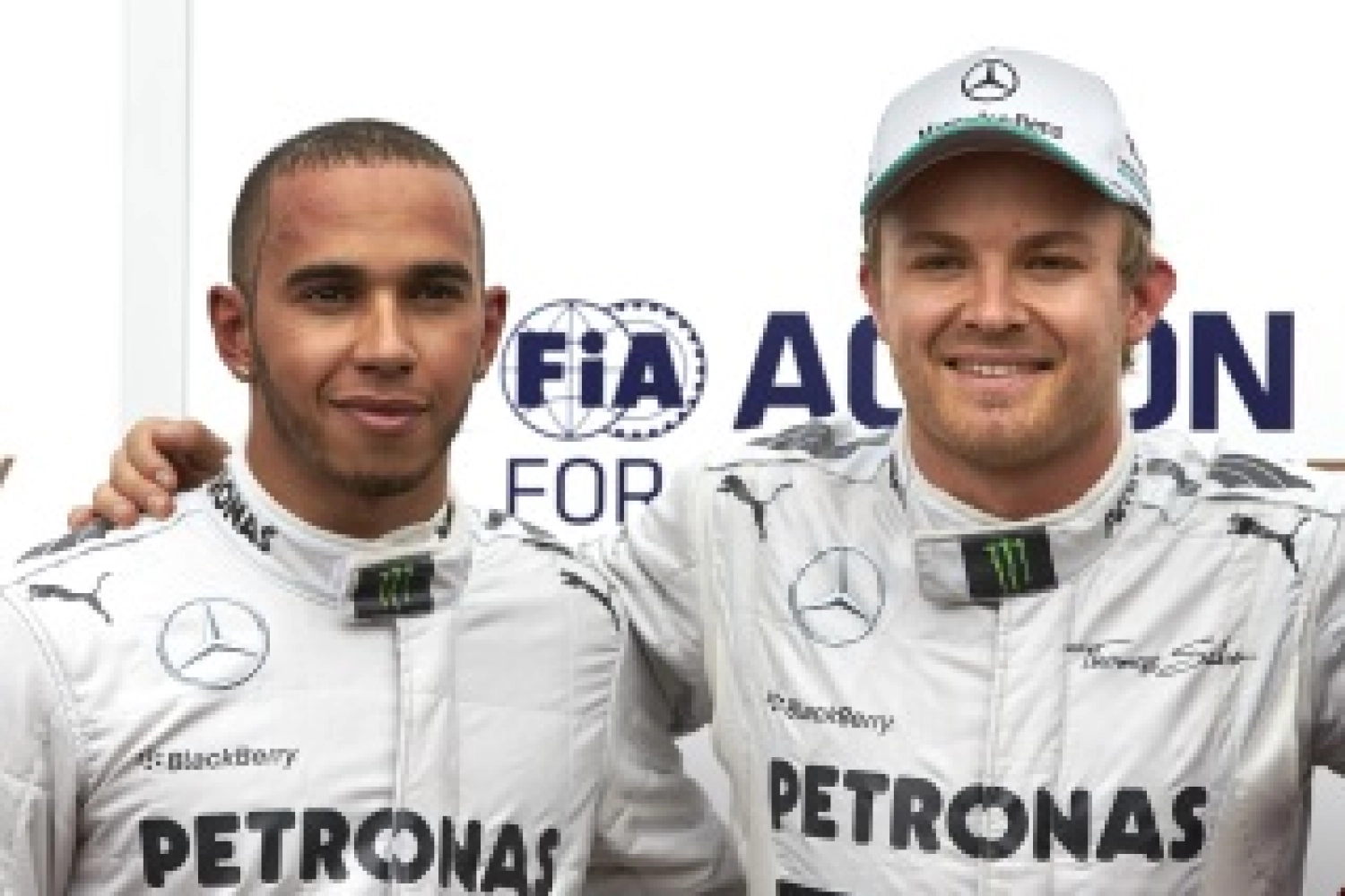 Vettel praises the Hamilton/Rosberg duo