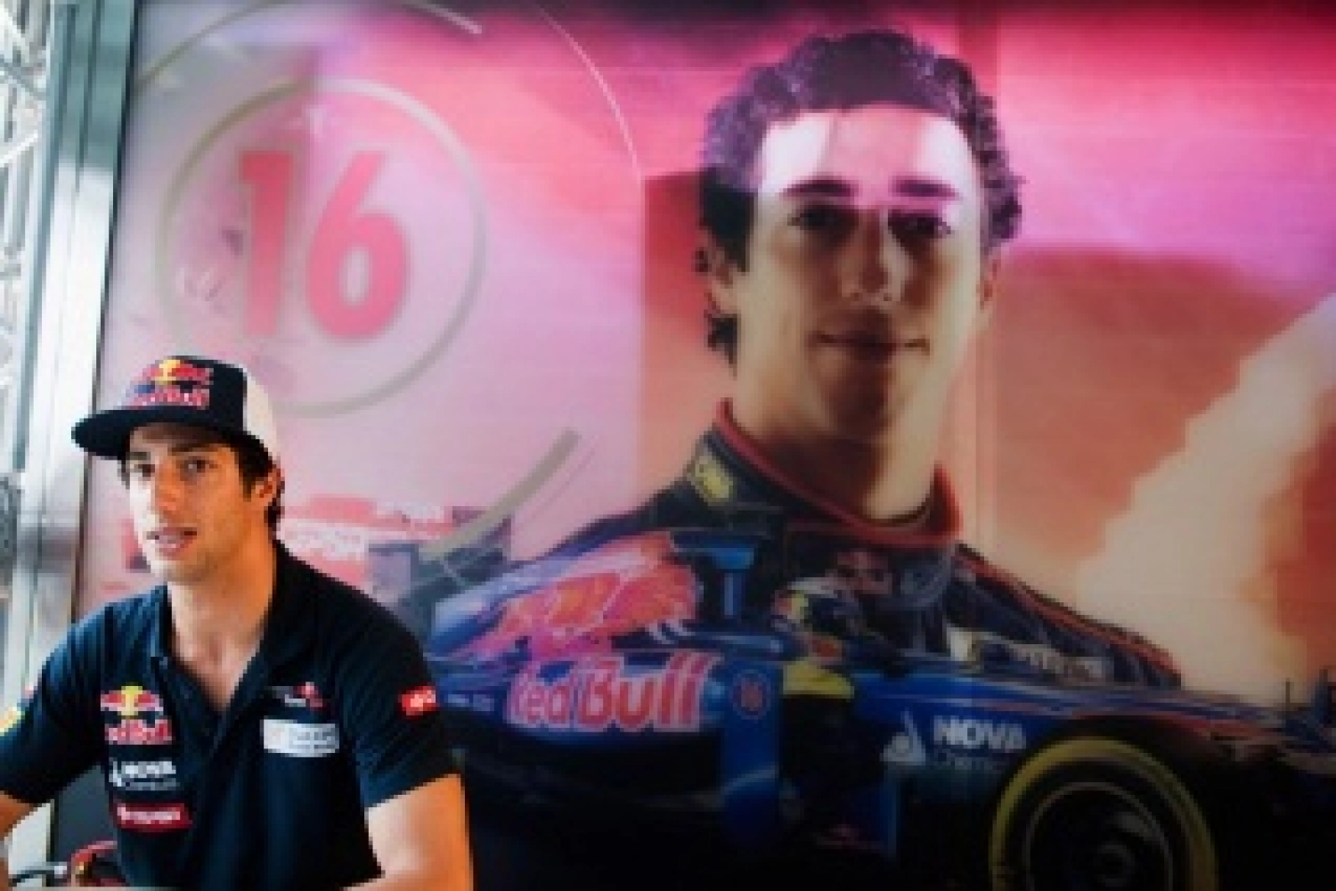 Ricciardo endorsed by Webber and Vettel but still not confirmed