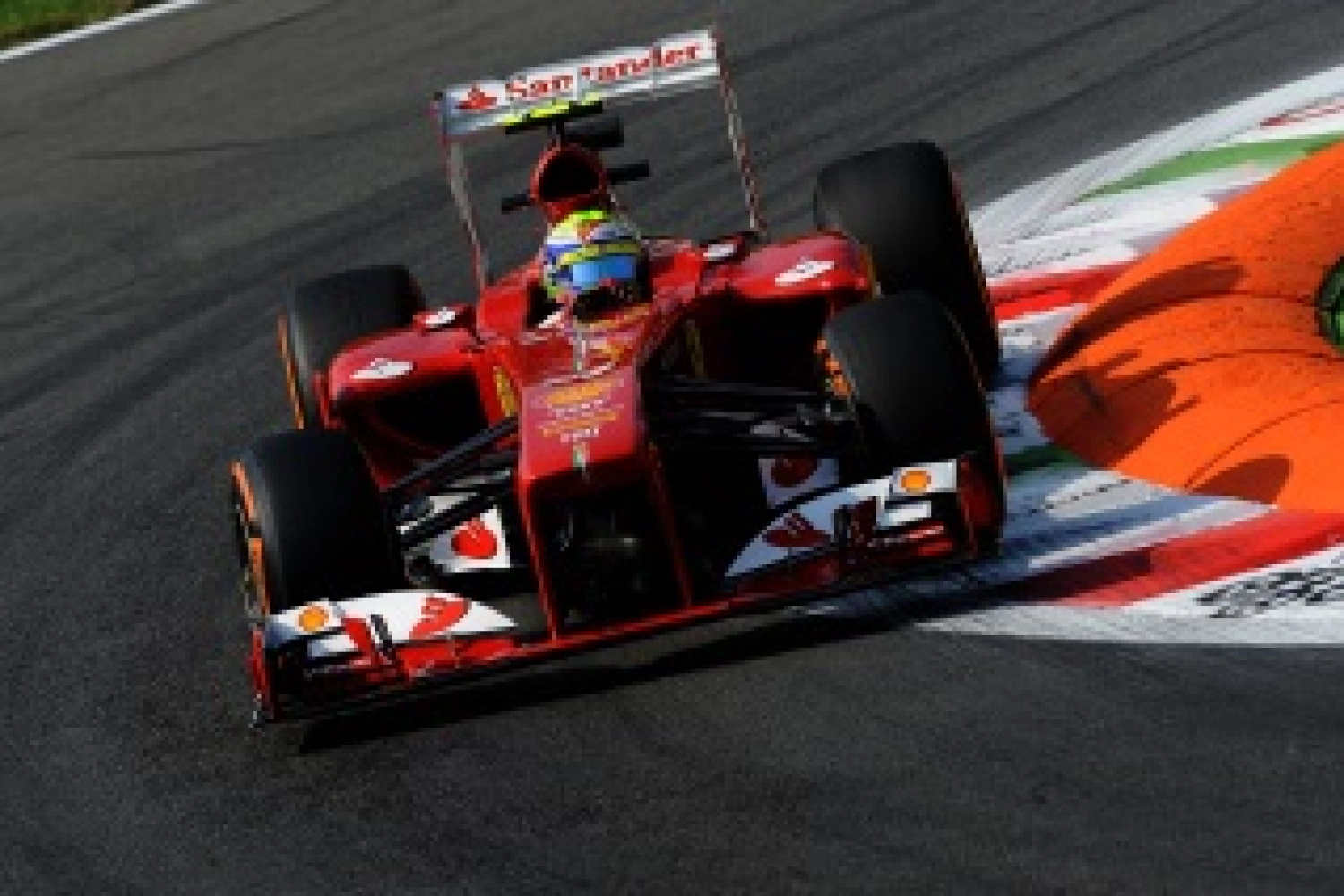 Saturday: Massa beats Alonso at Ferrari