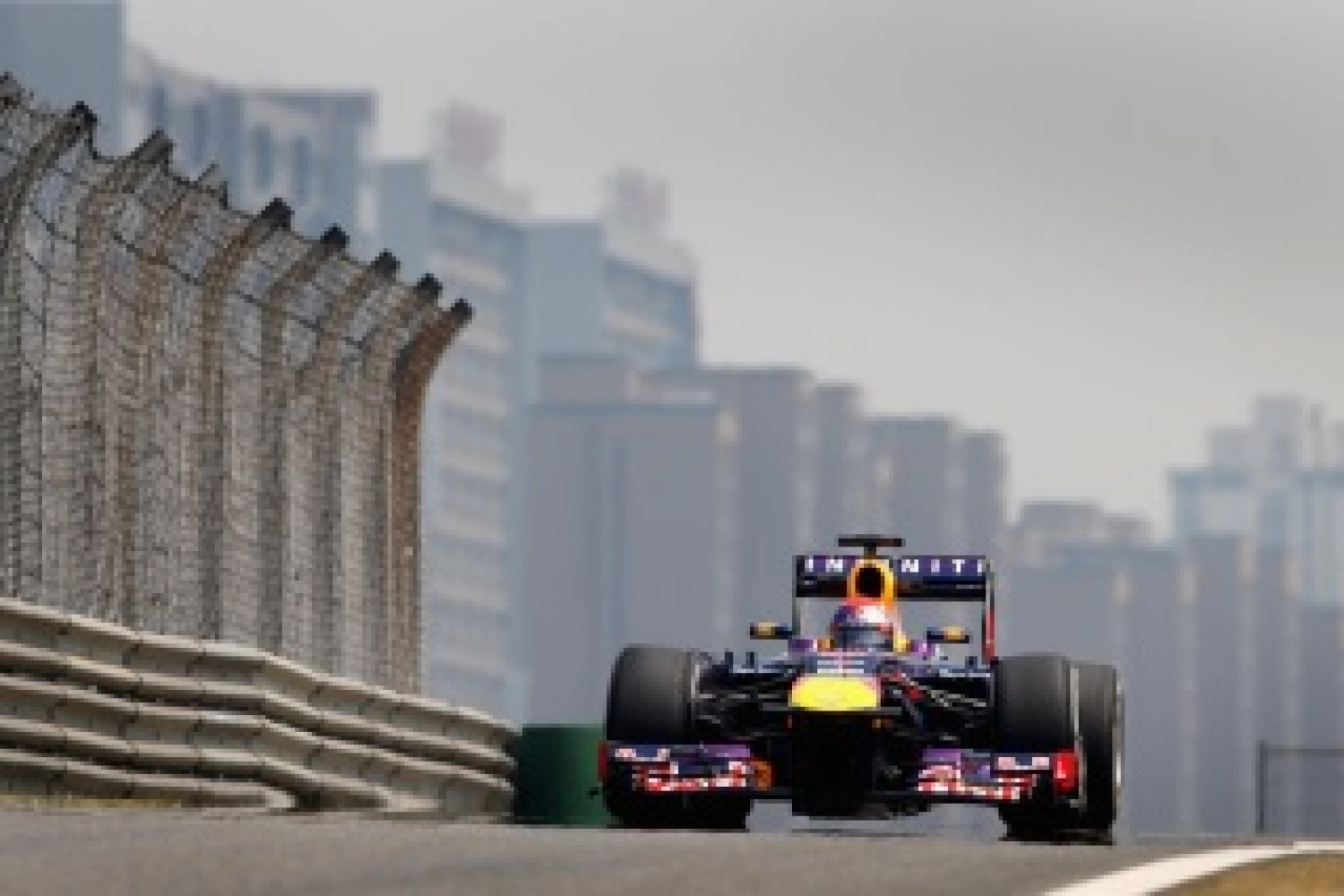 Friday: Red Bull and Vettel expect better