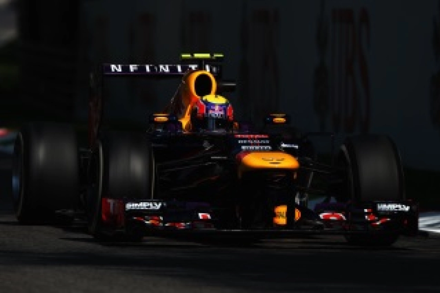 Friday: The Red Bull drivers saved their tires like the others