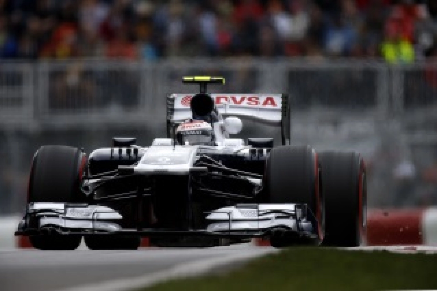 Friday: Williams struggles with balance issues