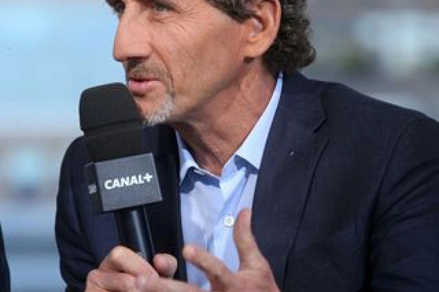 Prost: “the outsiders” Renault could catch up with Mercedes