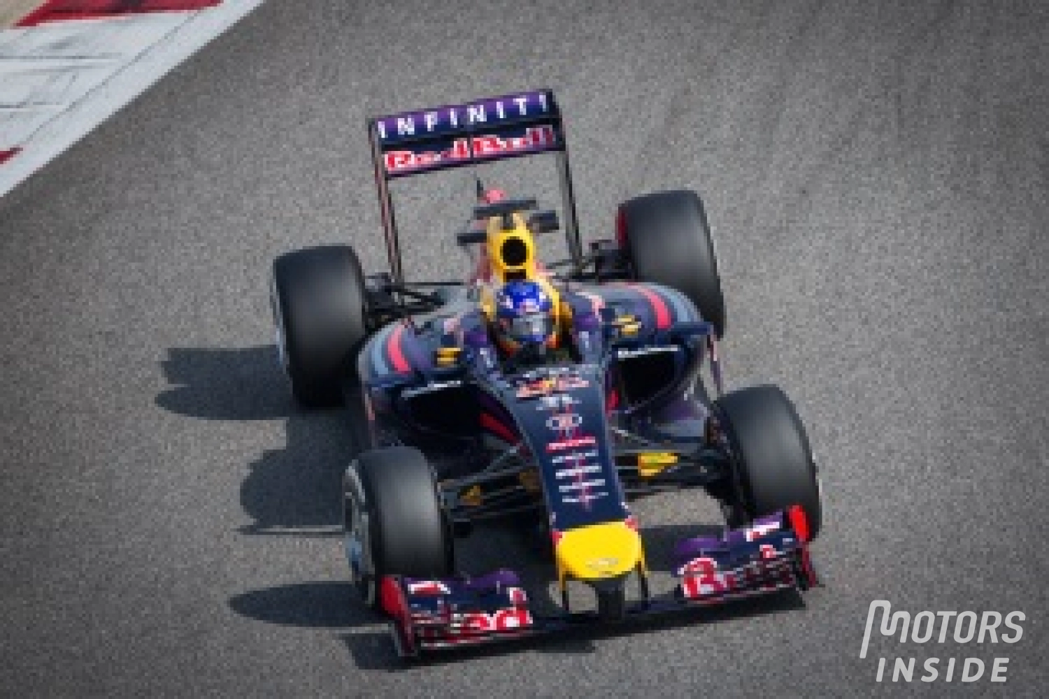 Red Bull stays in Bahrain for one more day