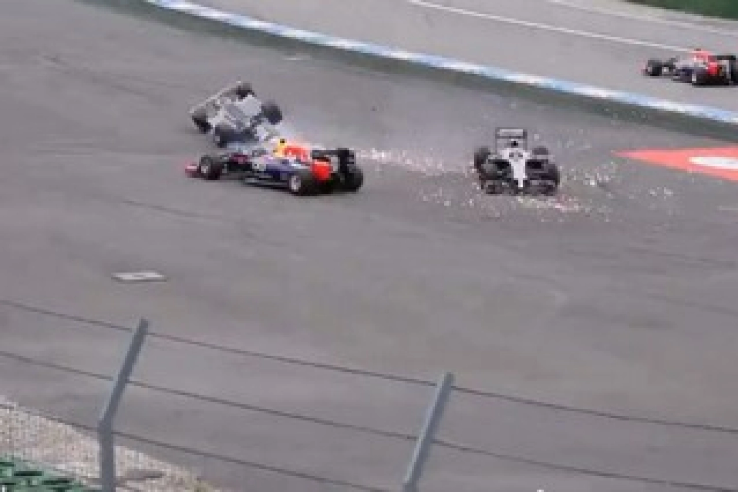 Massa attacks the FIA and Magnussen