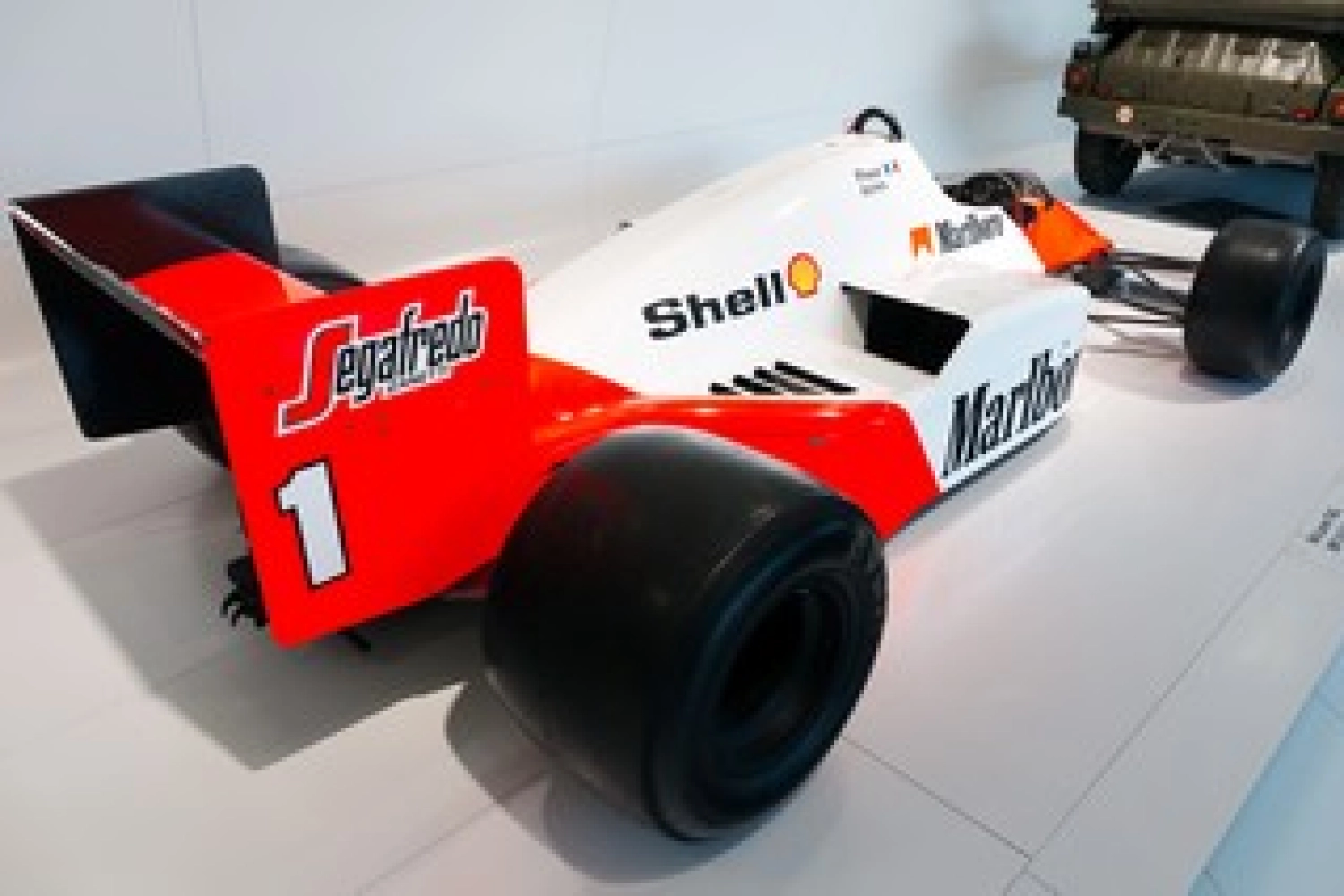 McLaren F1 will once again be supported by Segafredo Zanetti