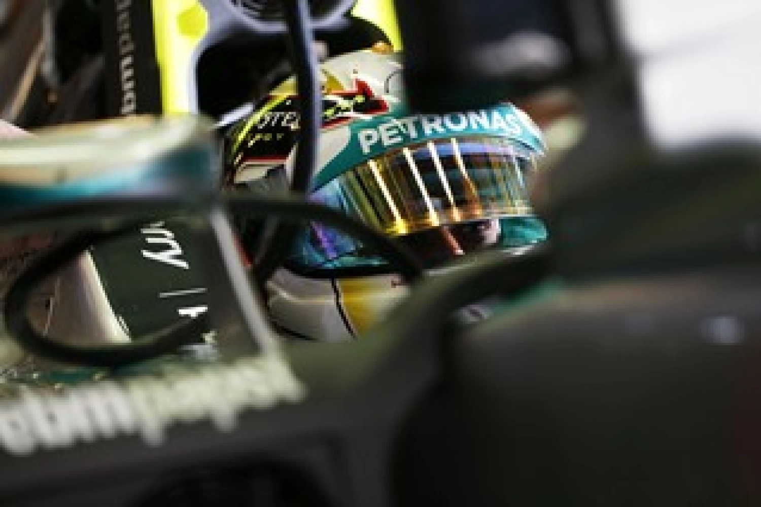 Abu Dhabi – Free Practice 2: Hamilton still on top, Alonso at a standstill