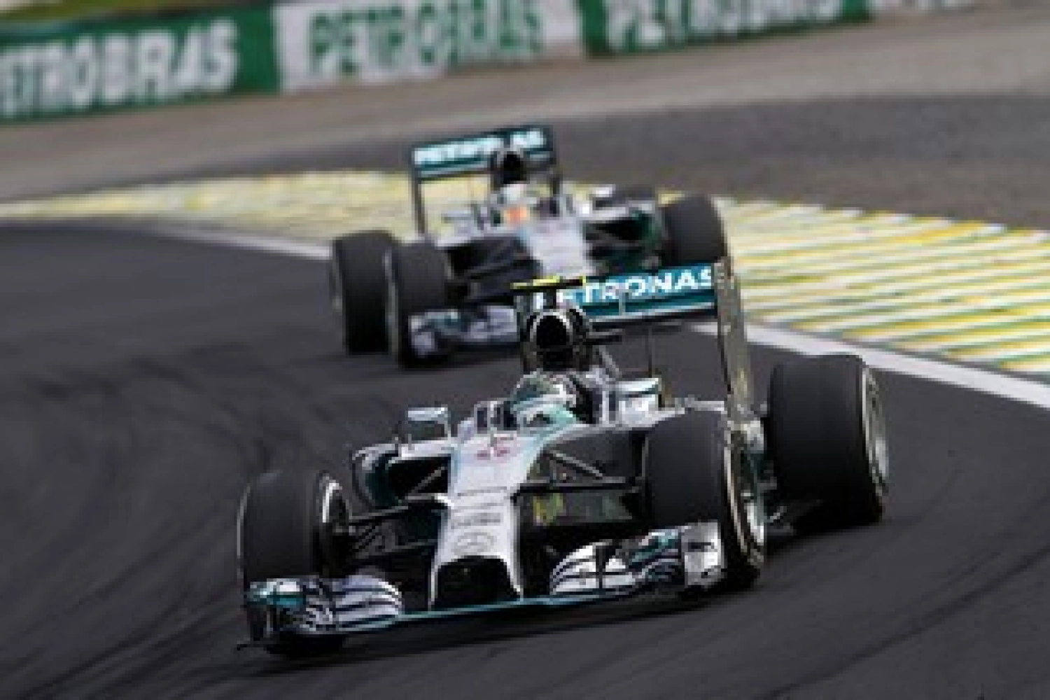 Brazil GP: Hamilton believes his mistake cost him the victory against Rosberg