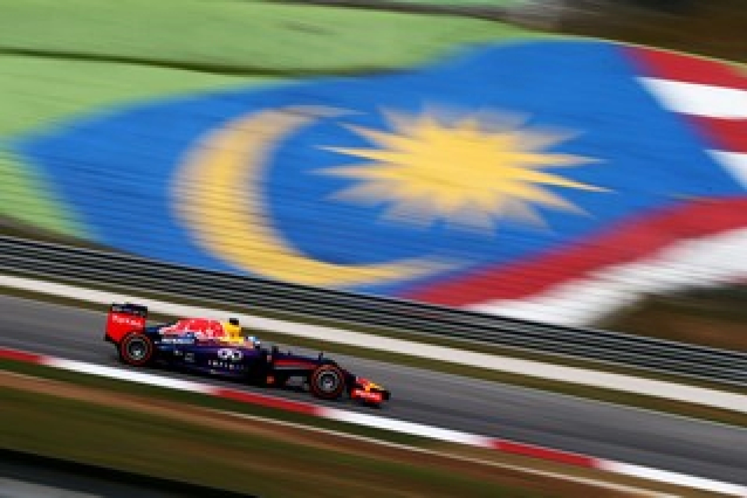 Malaysian Grand Prix 2015: Qualifying Live