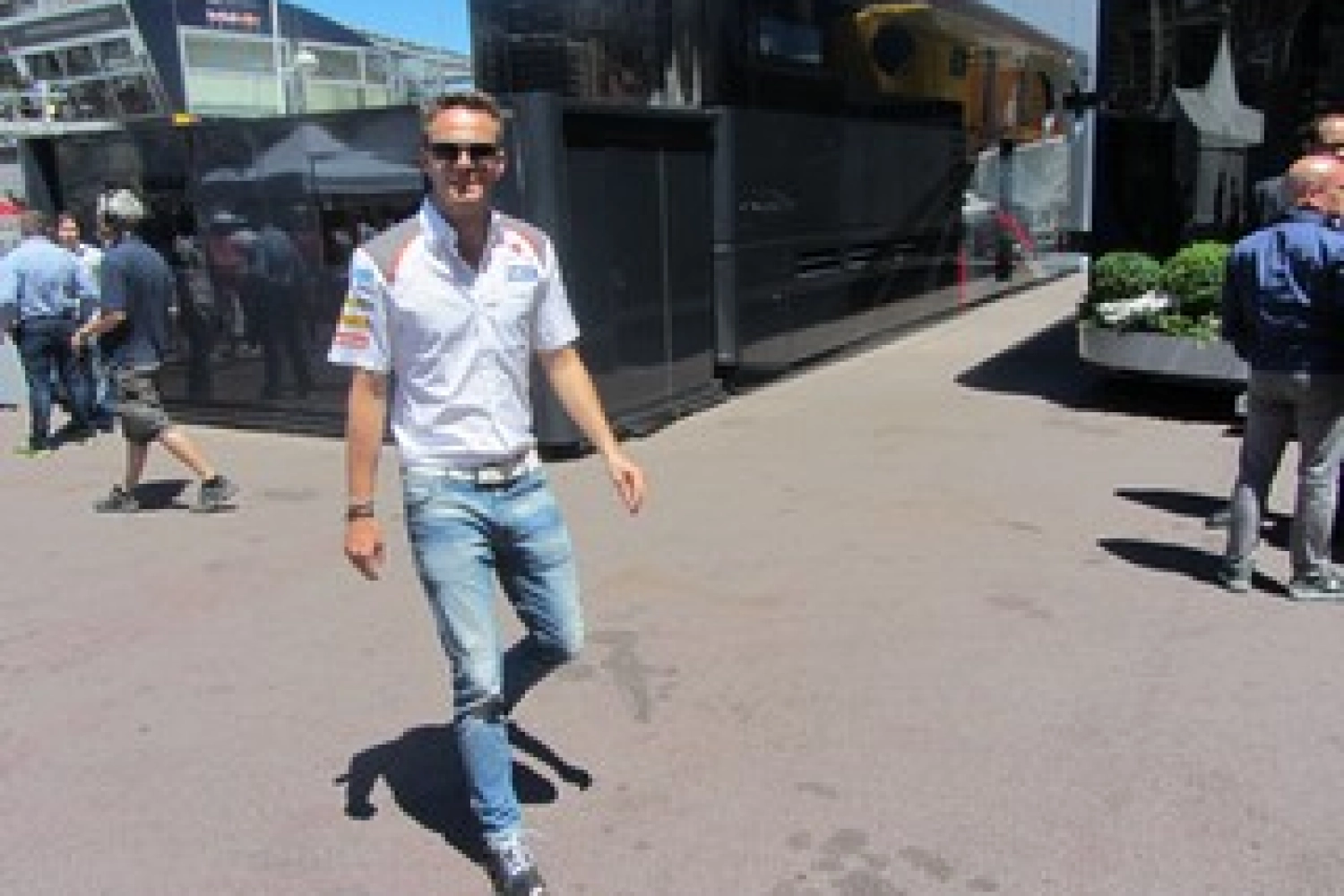 Australian GP: Van der Garde wins against Sauber F1 and could race in Melbourne