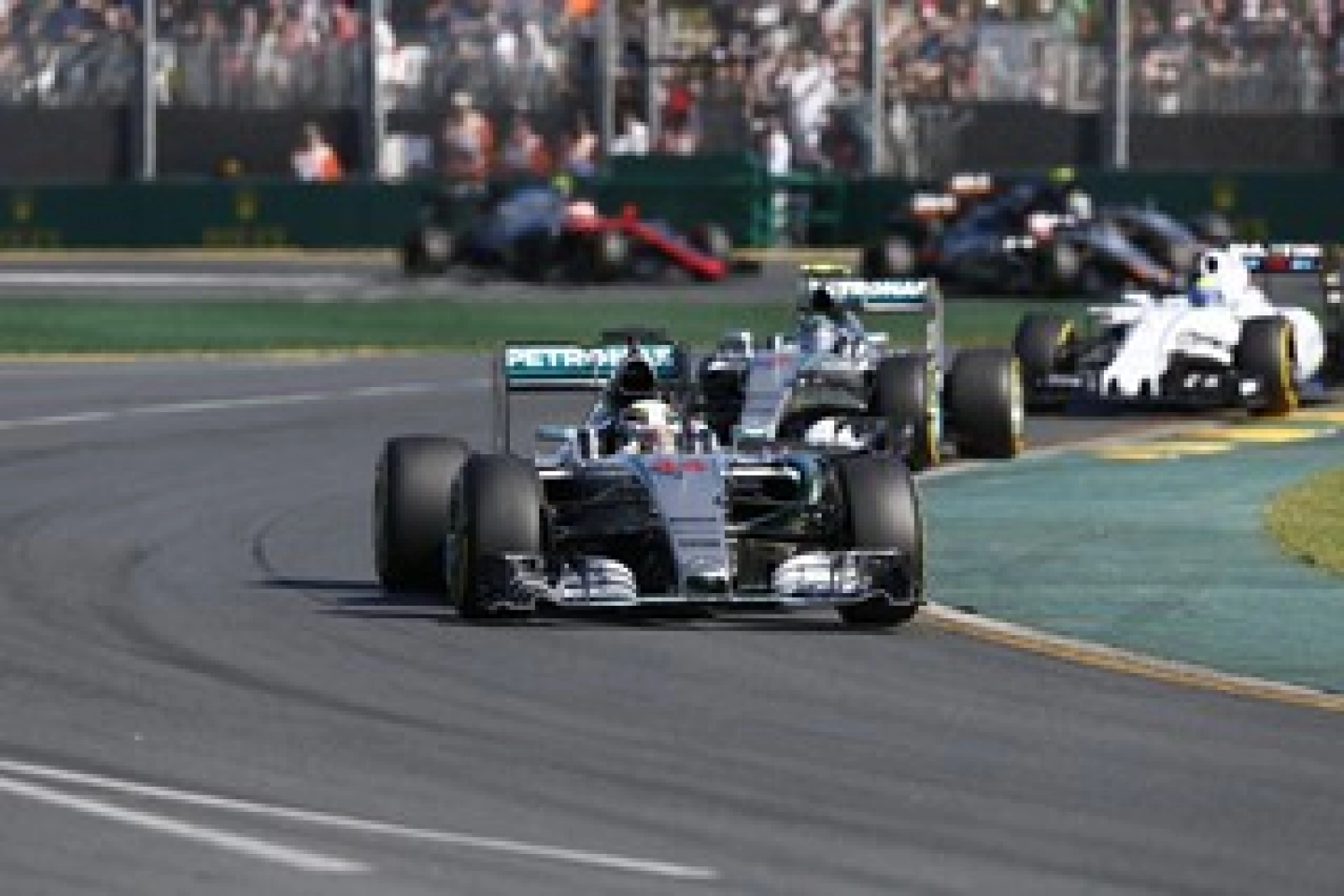 Williams: Massa doubts having the same engine as the Mercedes