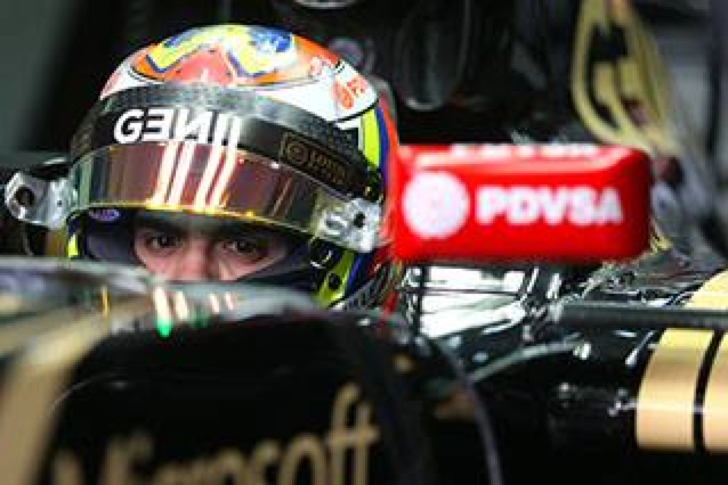 A technical problem sends Maldonado into the wall