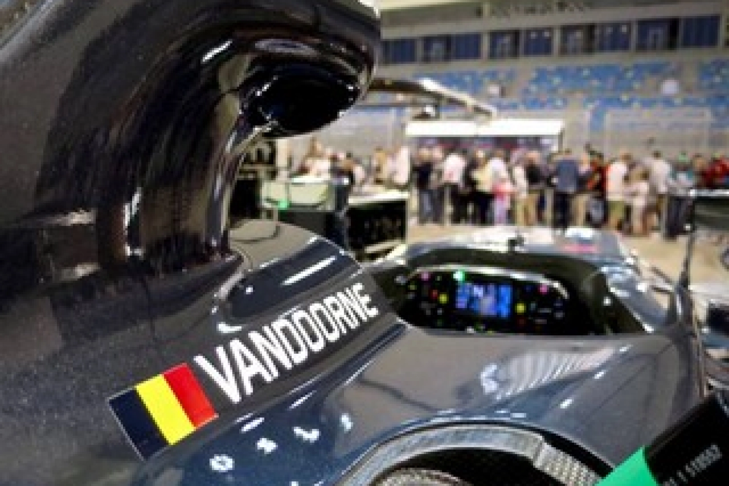 Vandoorne prepares to race the Chinese GP for McLaren