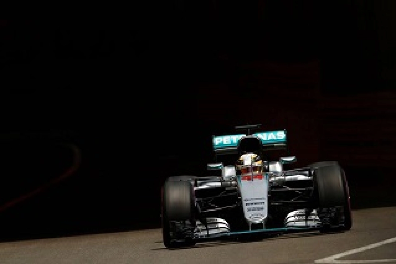 Monaco – Race: Hamilton beats Ricciardo to victory!