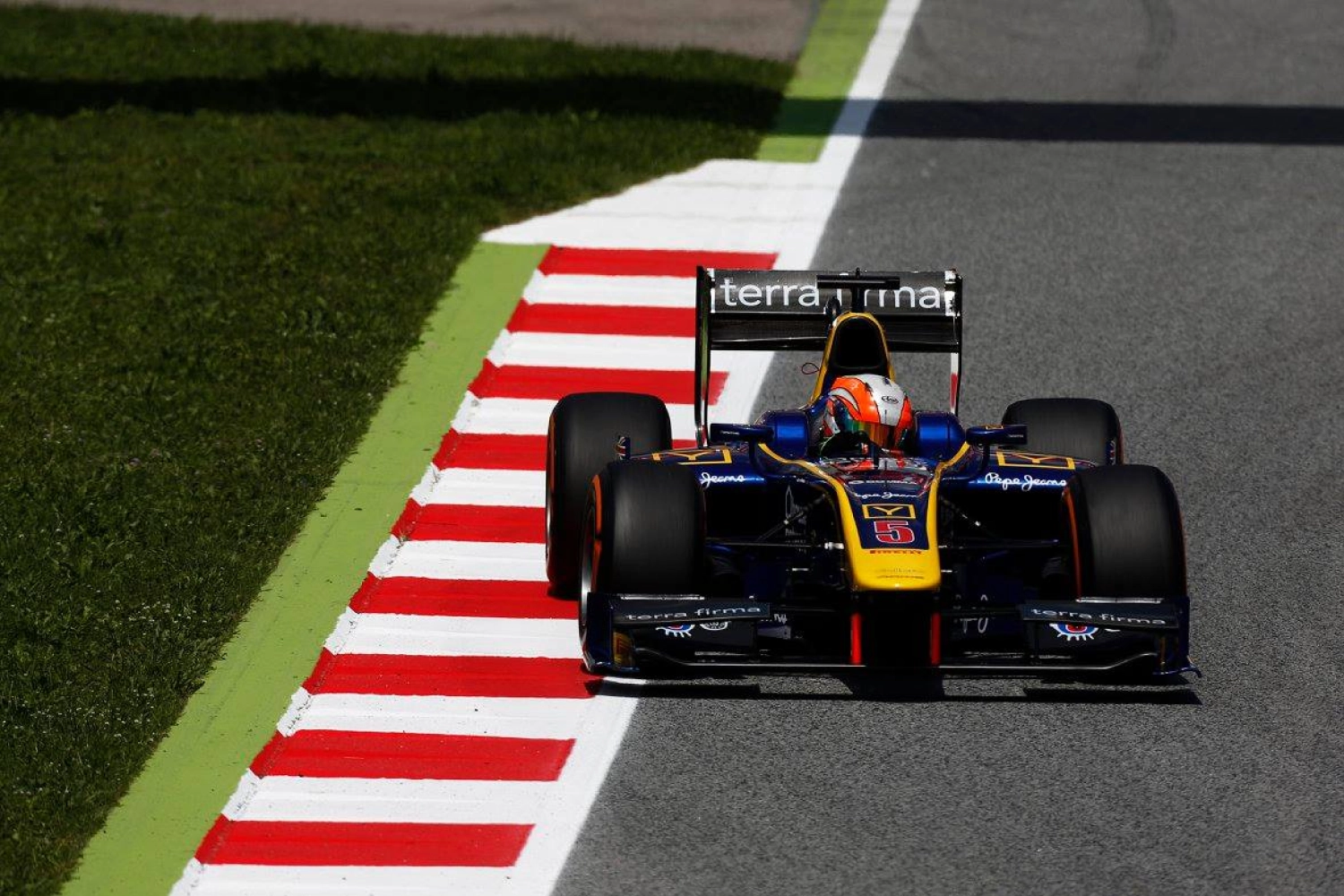 Spain – Race 2: Lynn wins, Gasly takes the championship lead