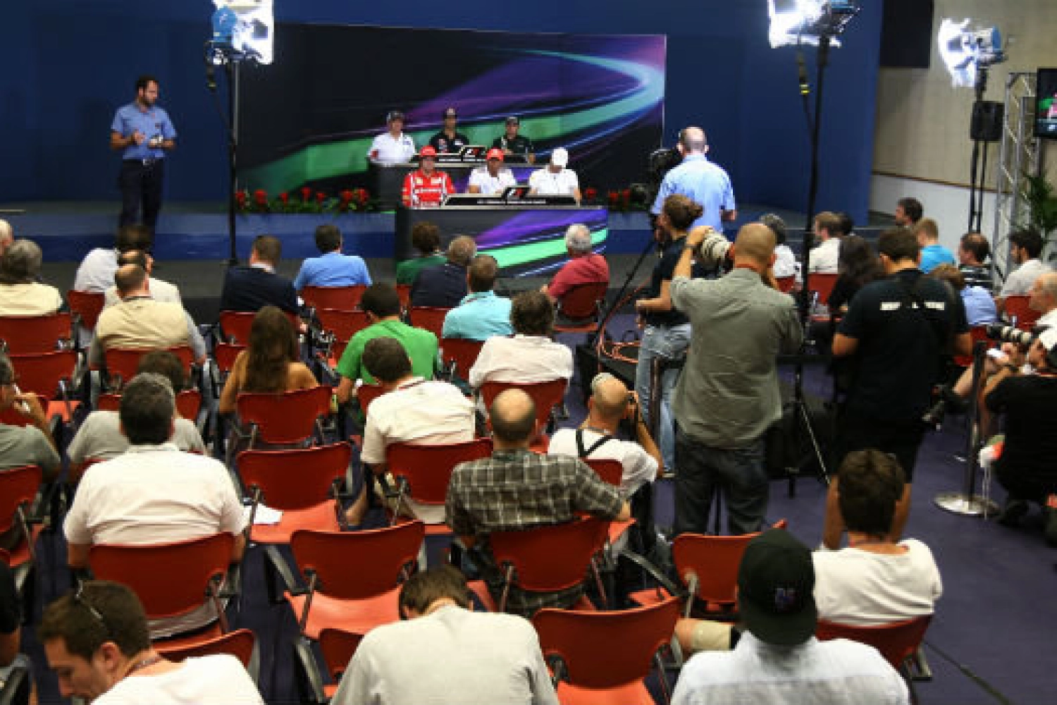 Readers, take up the pen: it’s your turn!