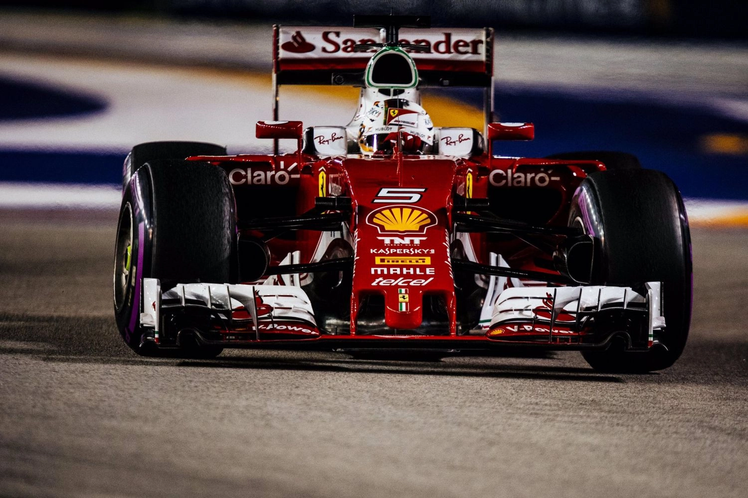 Vettel saves more than just the furniture, Ferrari confirms its return to business