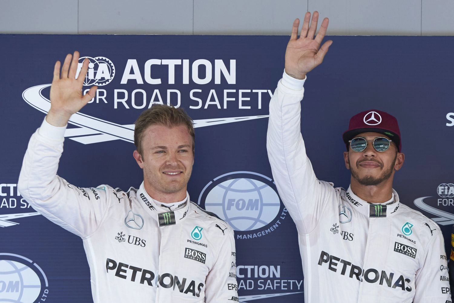Hamilton tames the Mexican track, Rosberg comes back from the devil, Verstappen completes the picture