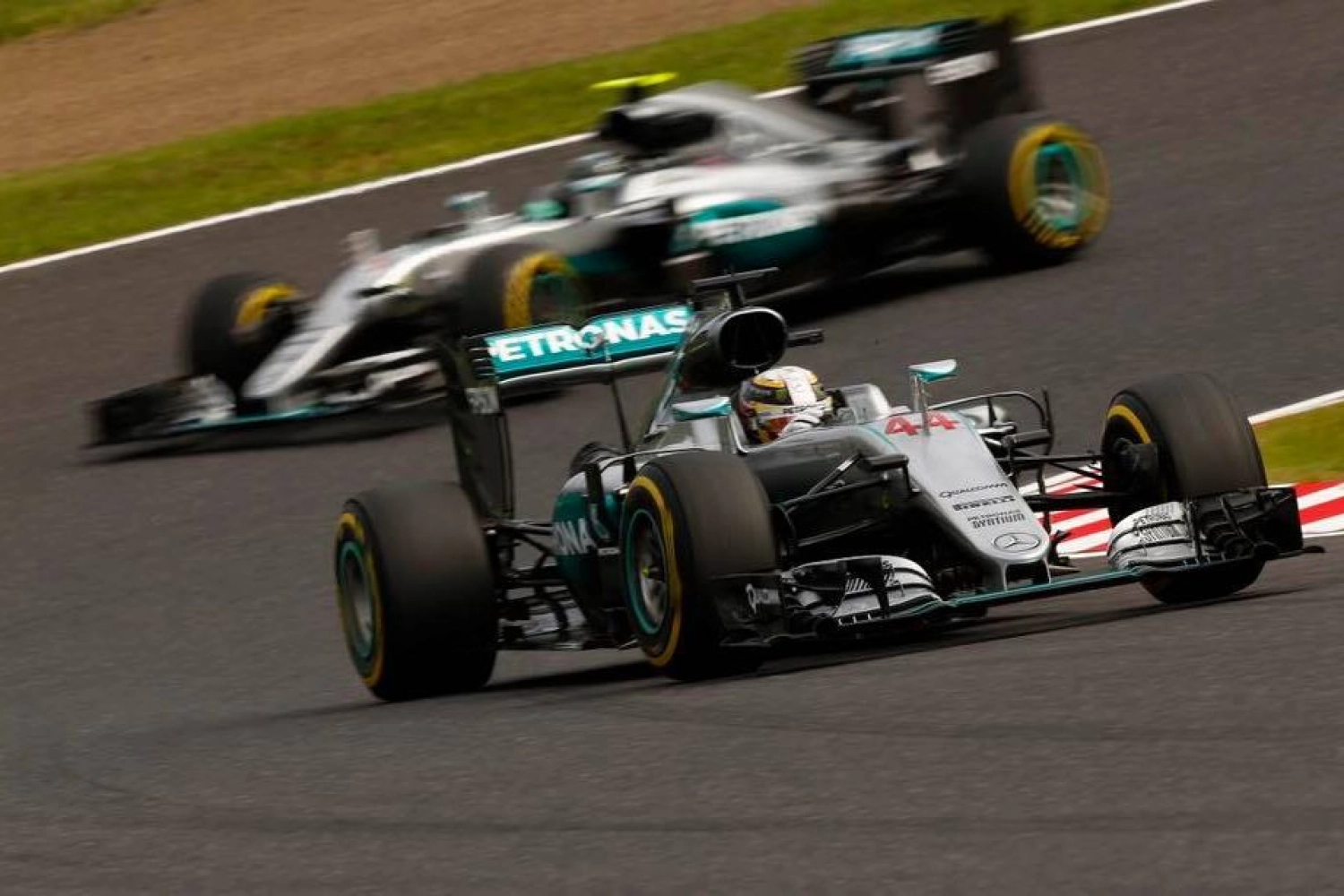 Hamilton vs Rosberg: pressure of the stakes, one more referee