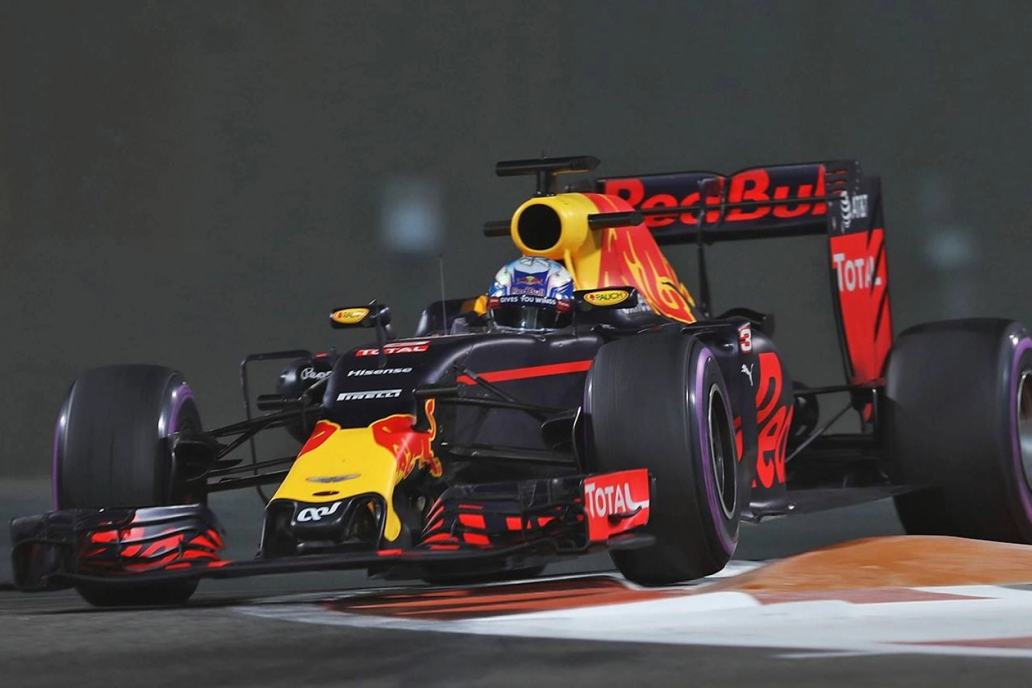 A bold tire strategy that paid off for Red Bull?